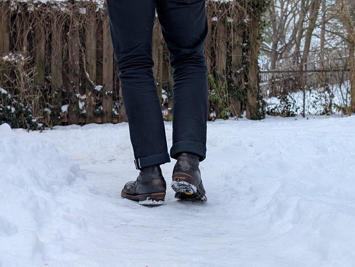 Photo by demo on January 9, 2025 of the White's Bounty Hunter in Horween Black Chromexcel.