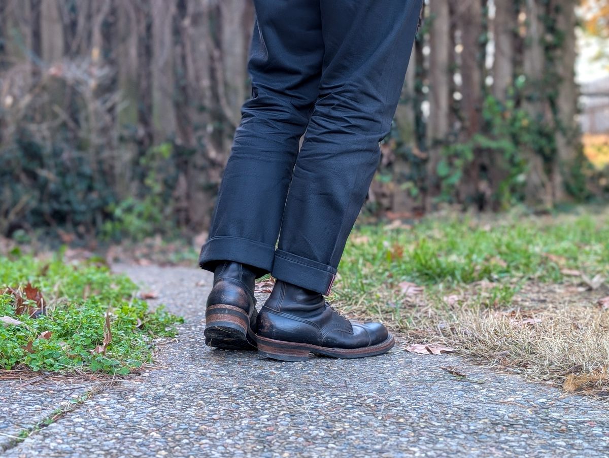 Photo by demo on December 19, 2024 of the White's Bounty Hunter in Horween Black Chromexcel.
