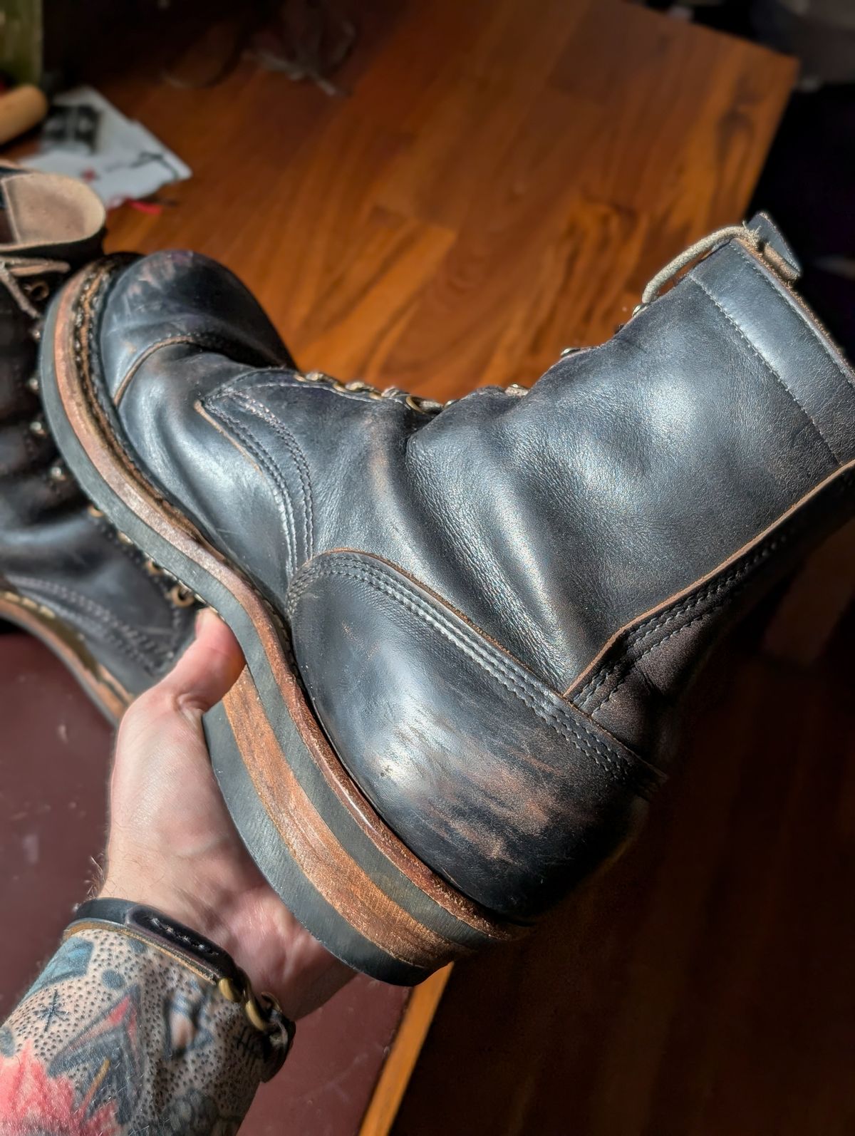 Photo by demo on January 18, 2025 of the White's Bounty Hunter in Horween Black Chromexcel.