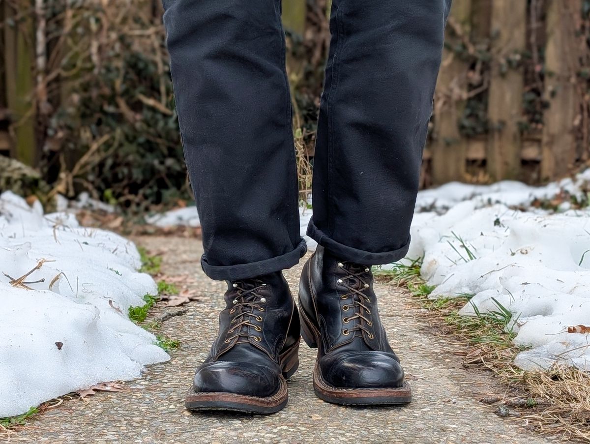 Photo by demo on January 18, 2025 of the White's Bounty Hunter in Horween Black Chromexcel.