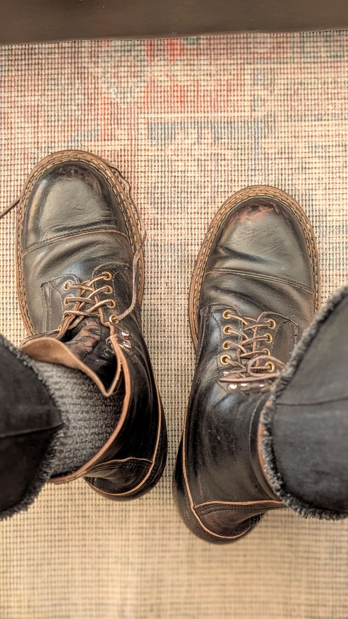 Photo by demo on January 19, 2026 of the White's Bounty Hunter in Horween Black Chromexcel.