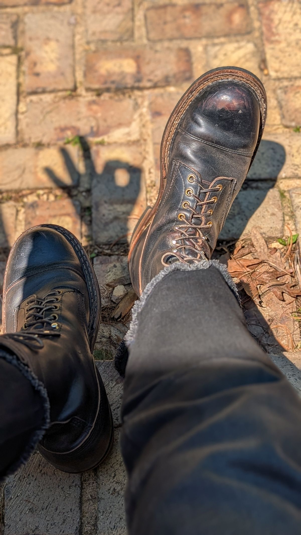 Photo by demo on April 30, 2026 of the White's Bounty Hunter in Horween Black Chromexcel.