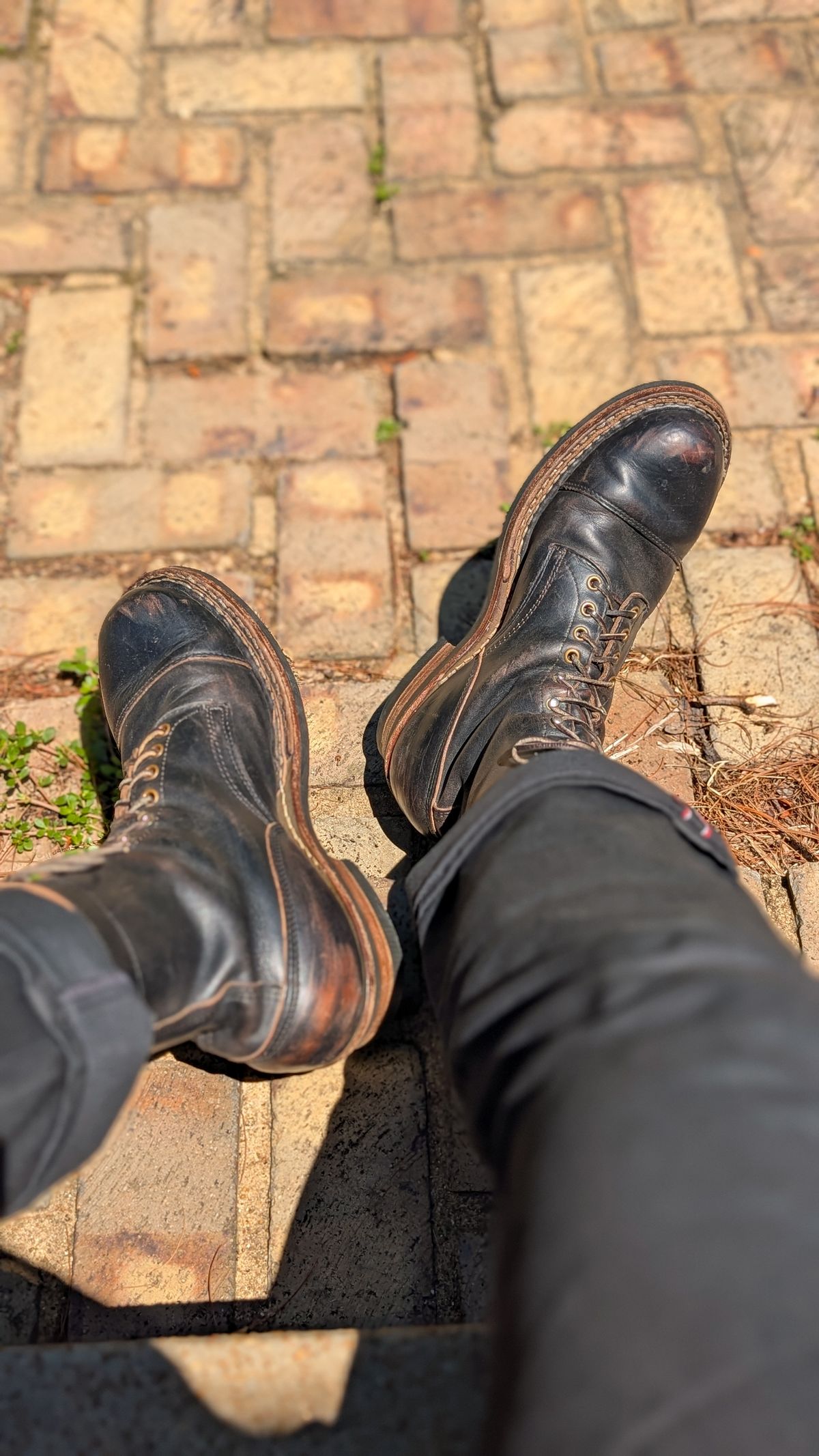 Photo by demo on June 12, 2026 of the White's Bounty Hunter in Horween Black Chromexcel.