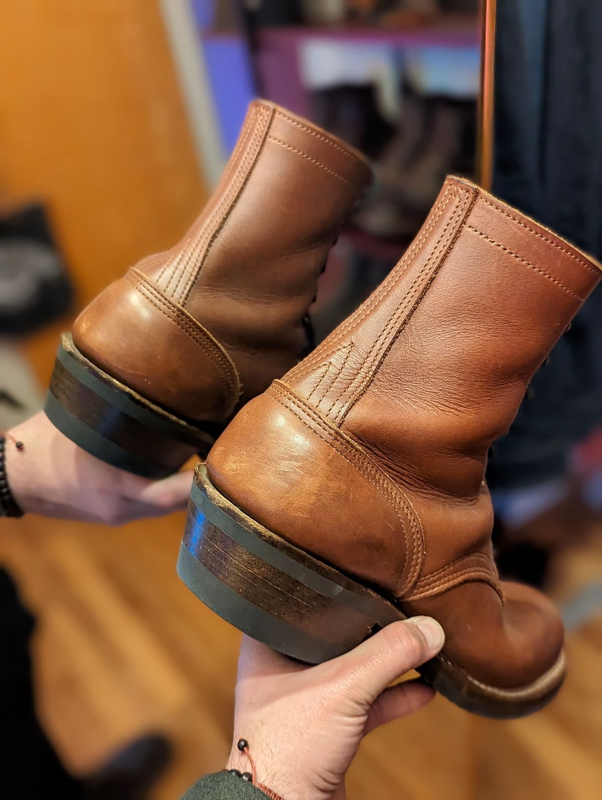 Photo by demo on October 13, 2023 of the Nicks Robert in Seidel 1964 Brown.