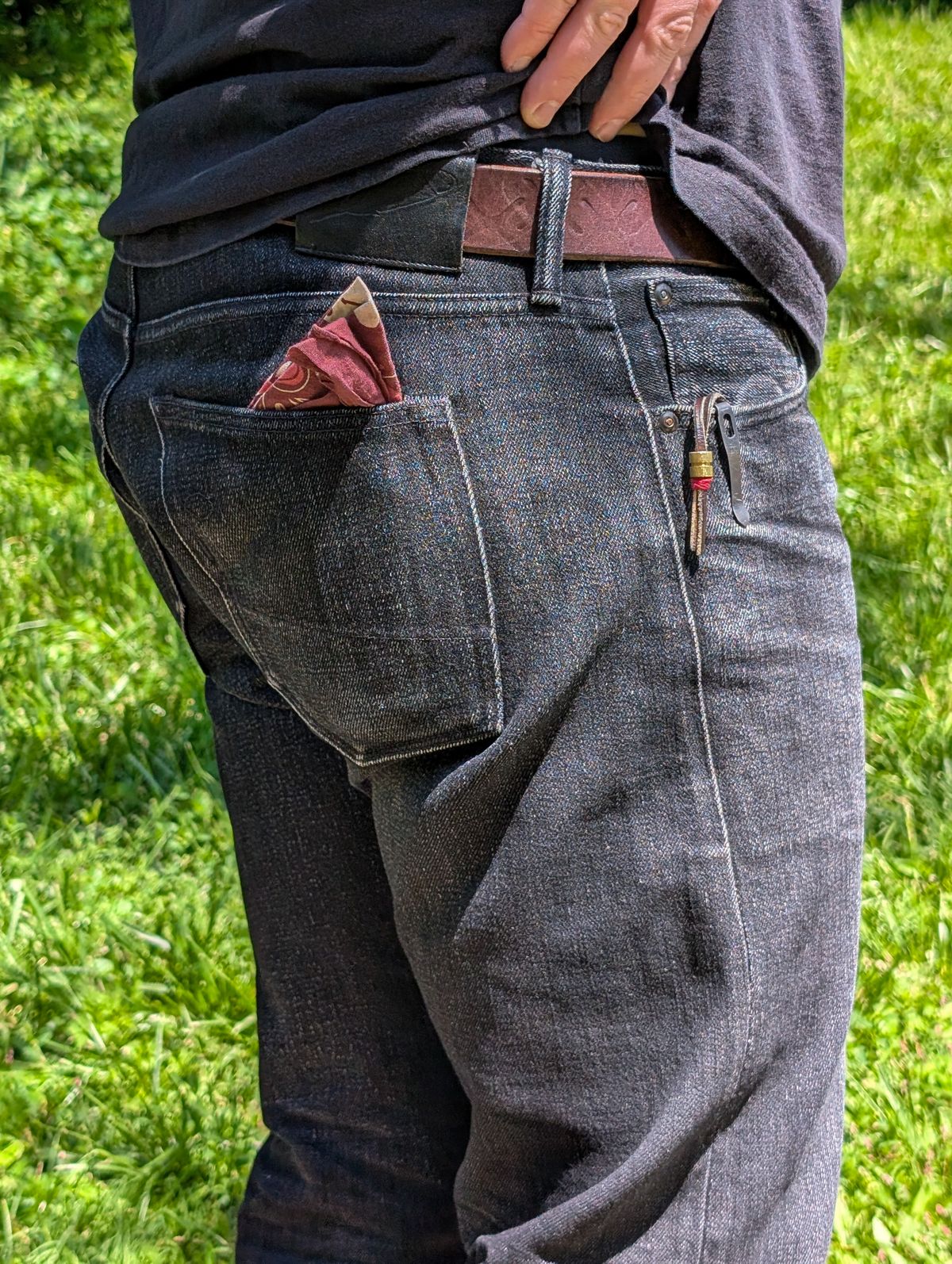 Photo by demo on May 18, 2025 of the Rogue Territory Silveridge in 17oz Cryptic Stealth.
