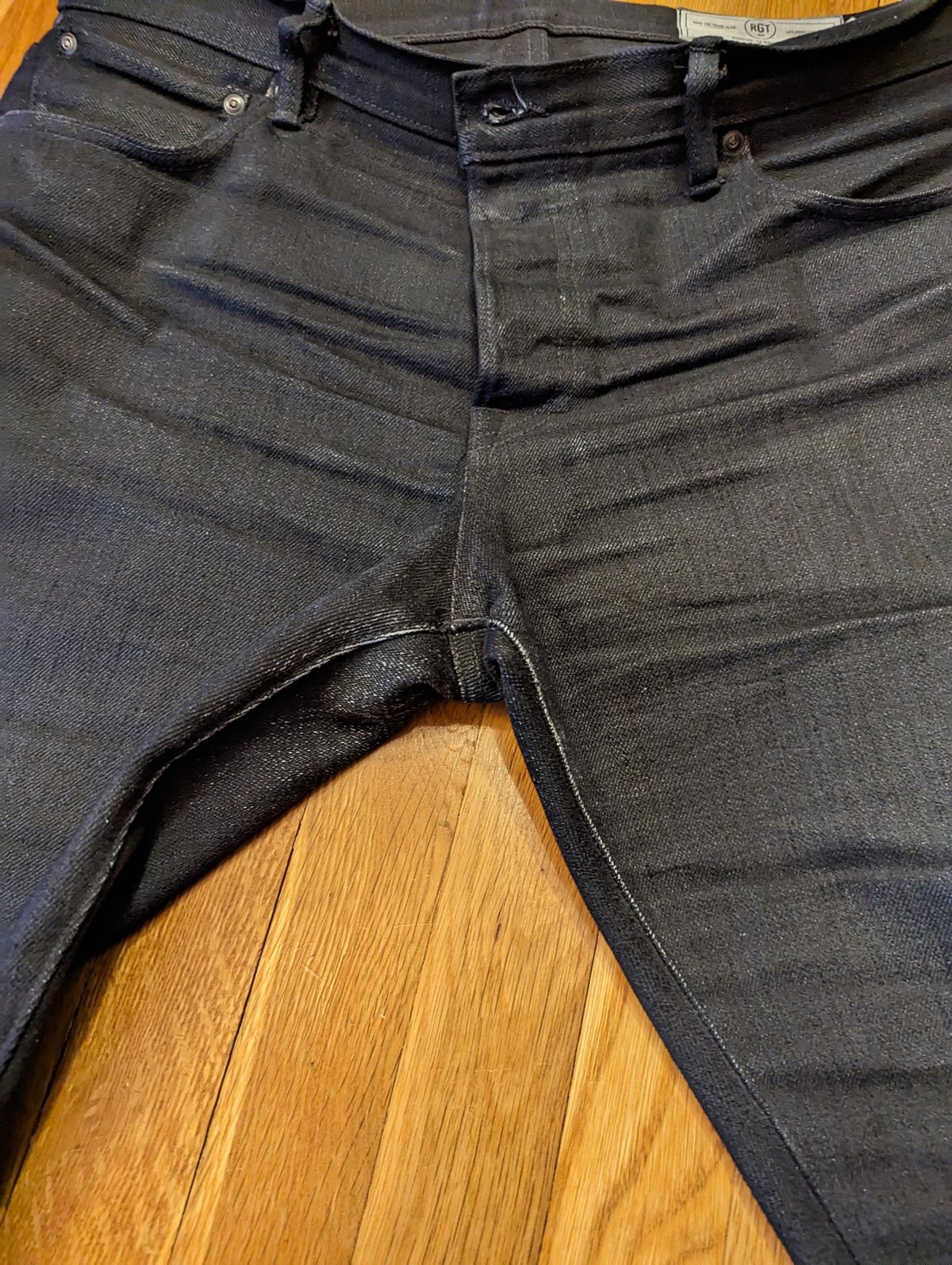 Photo by demo on January 28, 2024 of the Rogue Territory Silveridge in 17oz Cryptic Stealth.