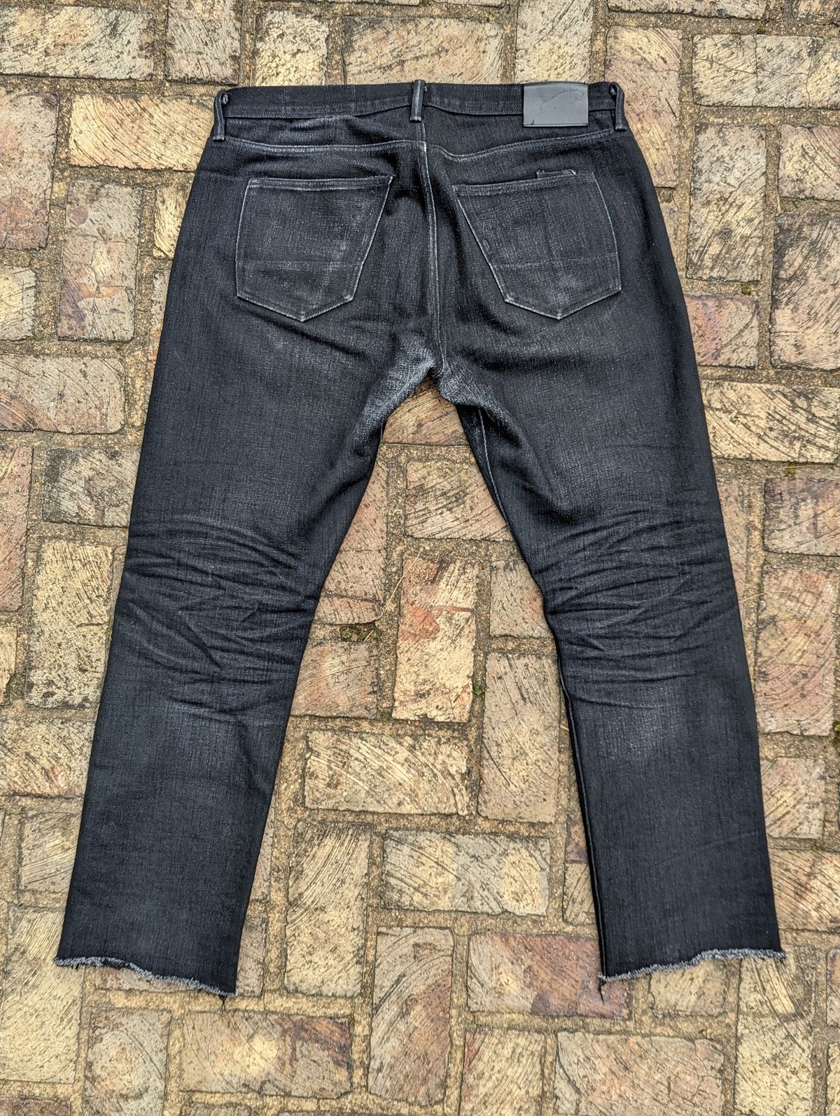 Photo by demo on May 1, 2024 of the Rogue Territory Silveridge in 17oz Cryptic Stealth.