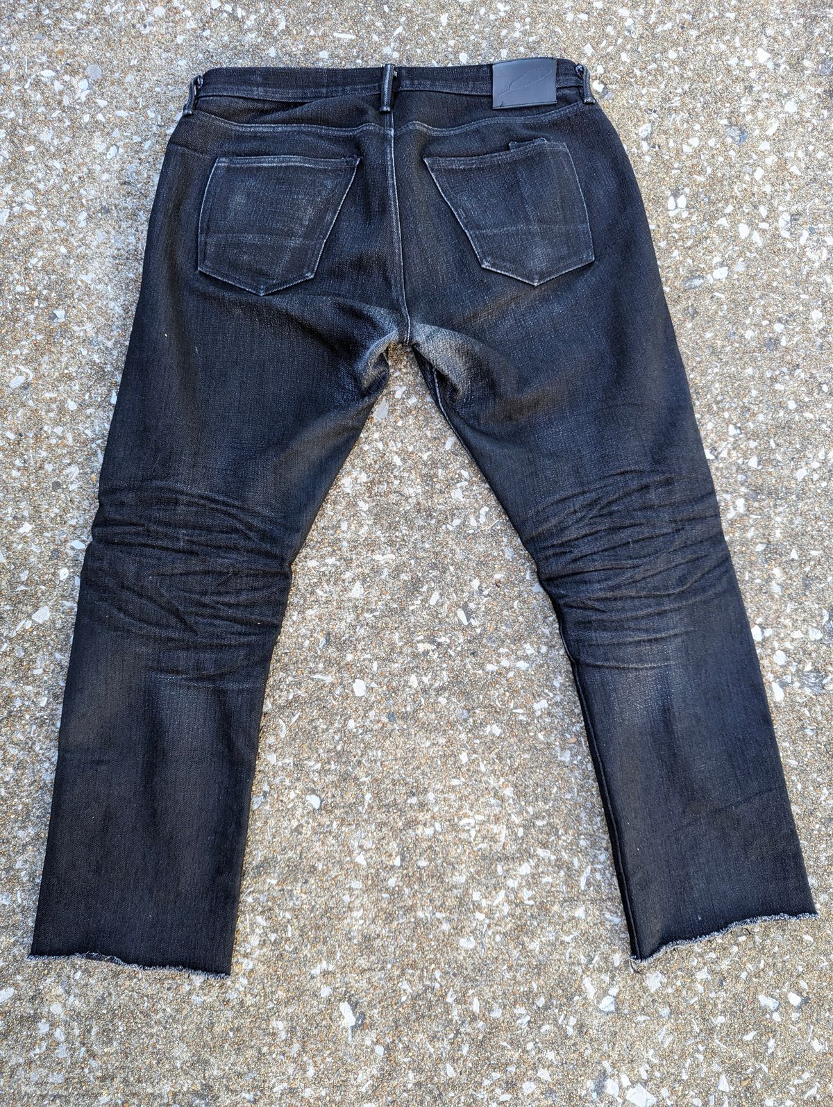 Photo by demo on May 29, 2024 of the Rogue Territory Silveridge in 17oz Cryptic Stealth.