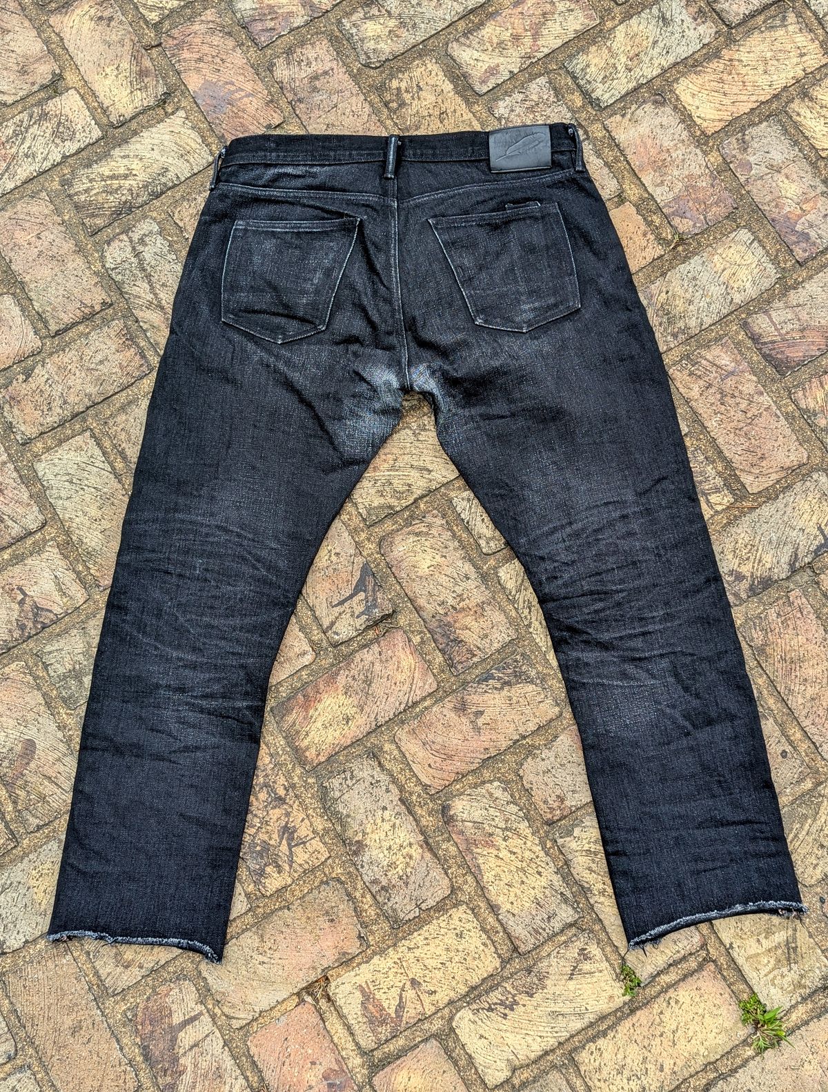 Photo by demo on June 19, 2024 of the Rogue Territory Silveridge in 17oz Cryptic Stealth.