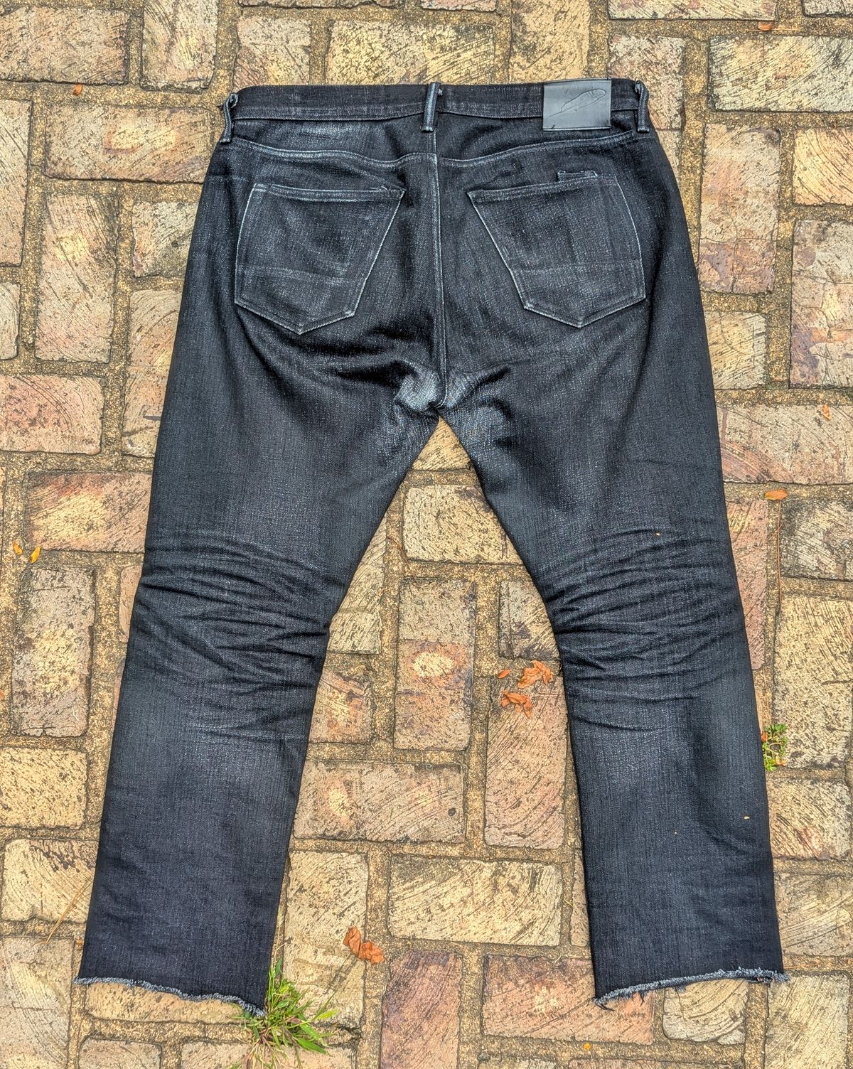 Photo by demo on July 31, 2024 of the Rogue Territory Silveridge in 17oz Cryptic Stealth.