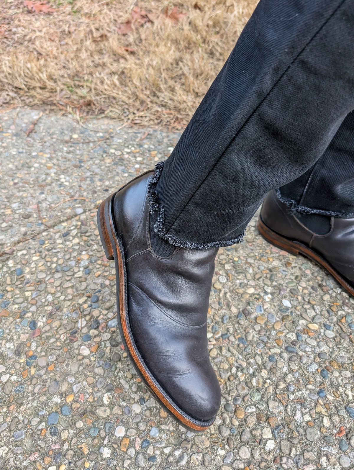 Photo by demo on December 24, 2024 of the RRL Congress Boot in Horween Black Chromexcel.