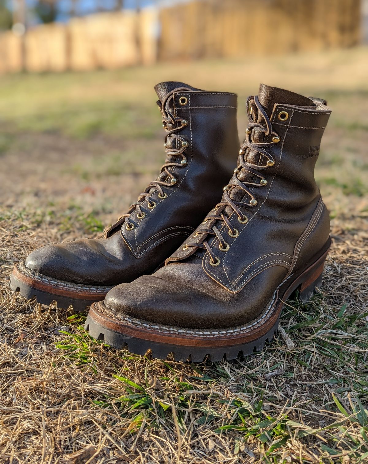Photo by demo on January 27, 2023 of the White's Bounty Hunter in Horween Olive Waxed Flesh.