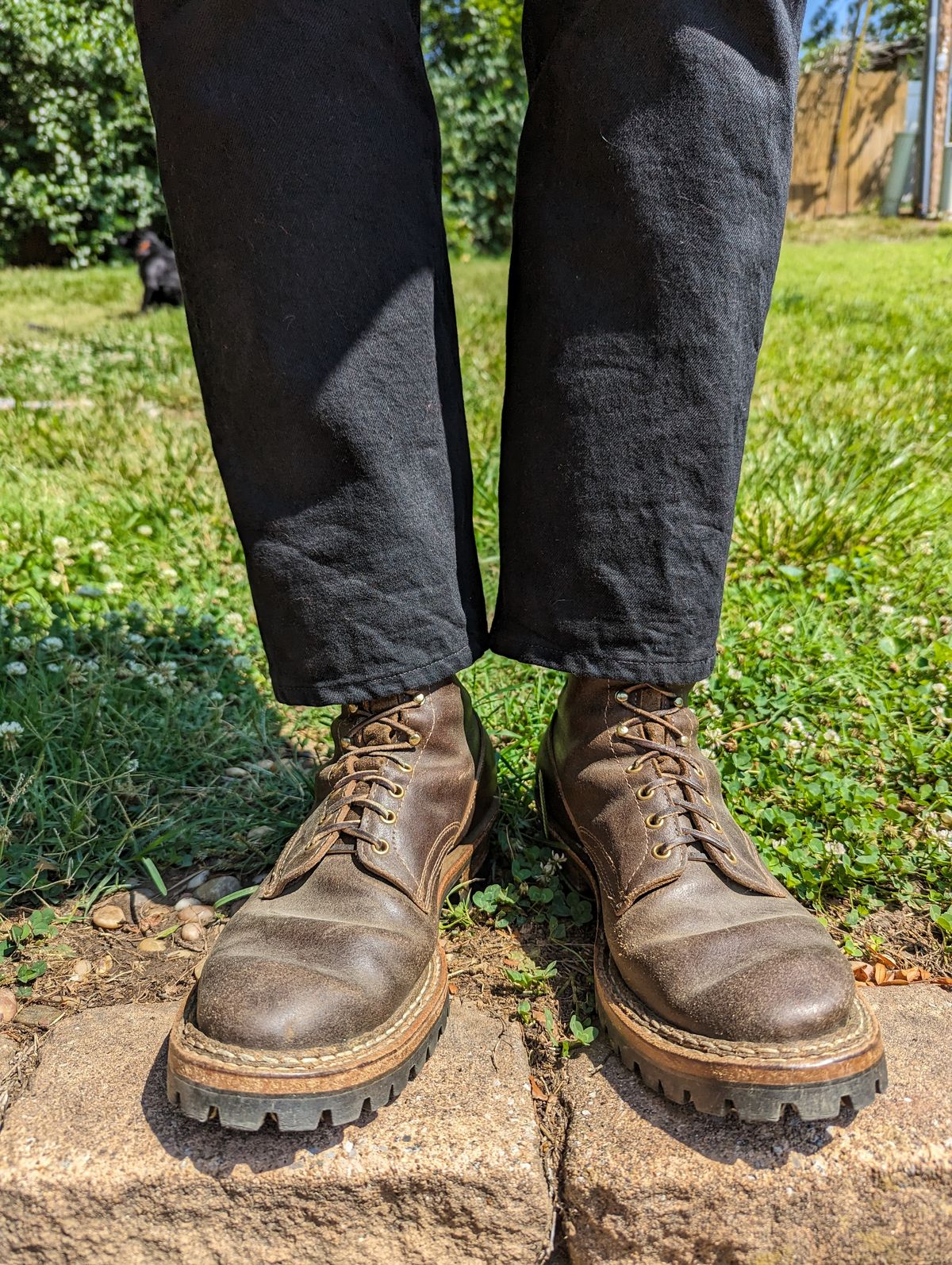 Photo by demo on July 3, 2023 of the White's Bounty Hunter in Horween Olive Waxed Flesh.