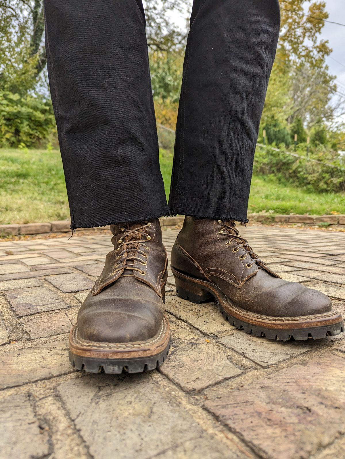 Photo by demo on October 24, 2023 of the White's Bounty Hunter in Horween Olive Waxed Flesh.