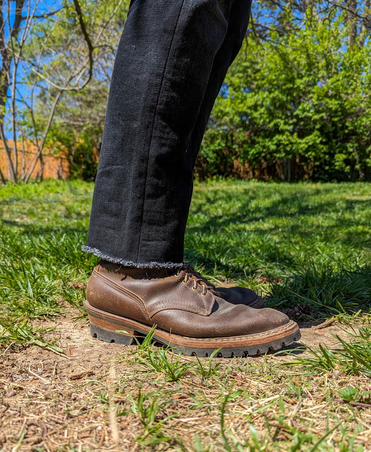 Photo by demo on April 6, 2024 of the White's Bounty Hunter in Horween Olive Waxed Flesh.