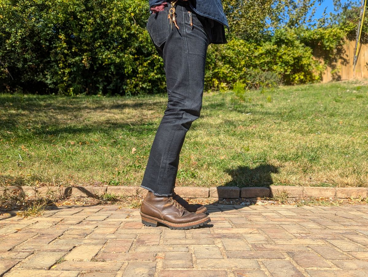 Photo by demo on October 21, 2024 of the White's Bounty Hunter in Horween Olive Waxed Flesh.