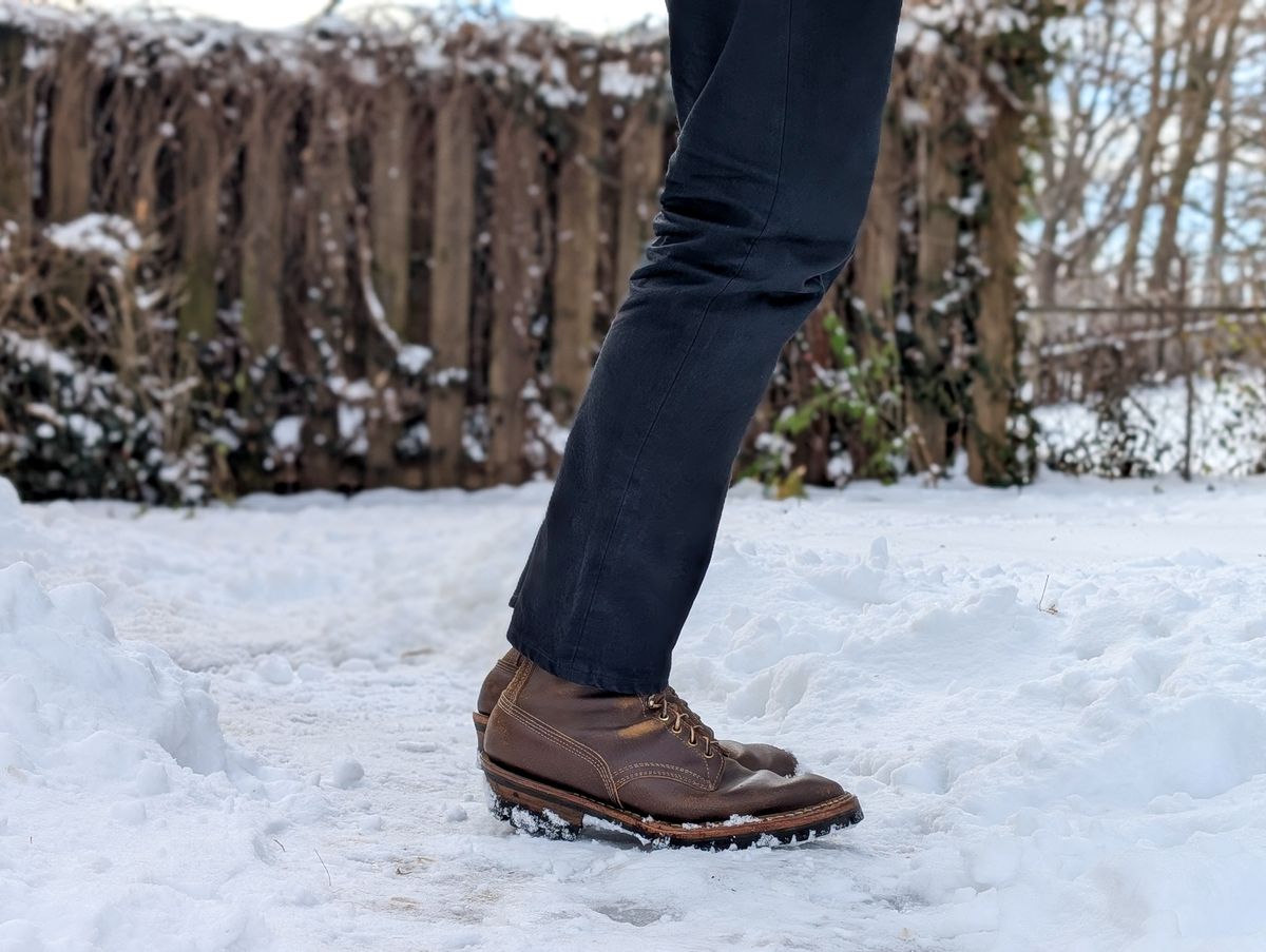 Photo by demo on January 7, 2025 of the White's Bounty Hunter in Horween Olive Waxed Flesh.