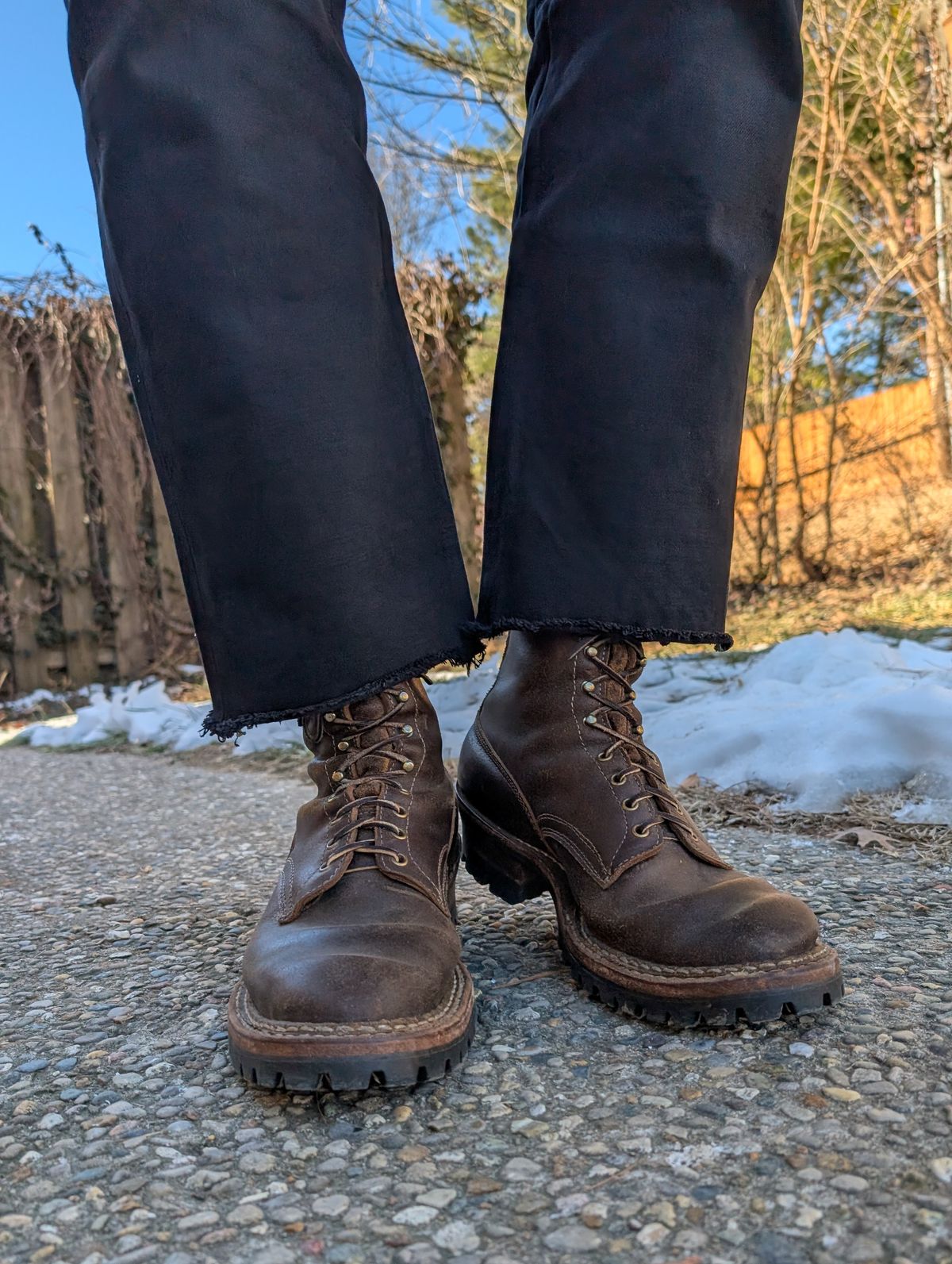 Photo by demo on January 27, 2025 of the White's Bounty Hunter in Horween Olive Waxed Flesh.