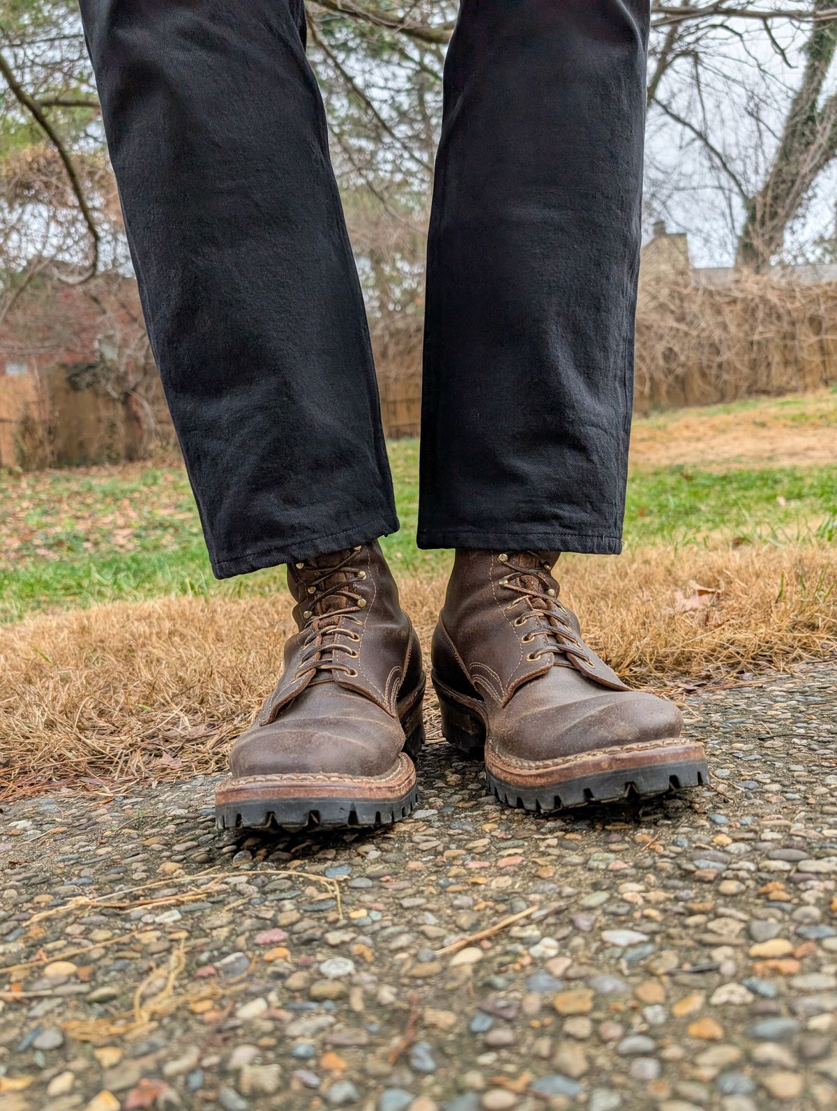 Photo by demo on December 29, 2024 of the White's Bounty Hunter in Horween Olive Waxed Flesh.