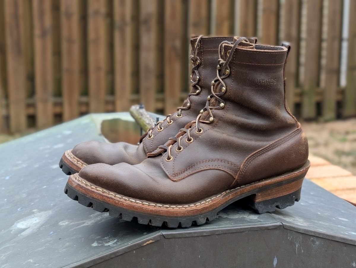 Photo by demo on February 9, 2025 of the White's Bounty Hunter in Horween Olive Waxed Flesh.