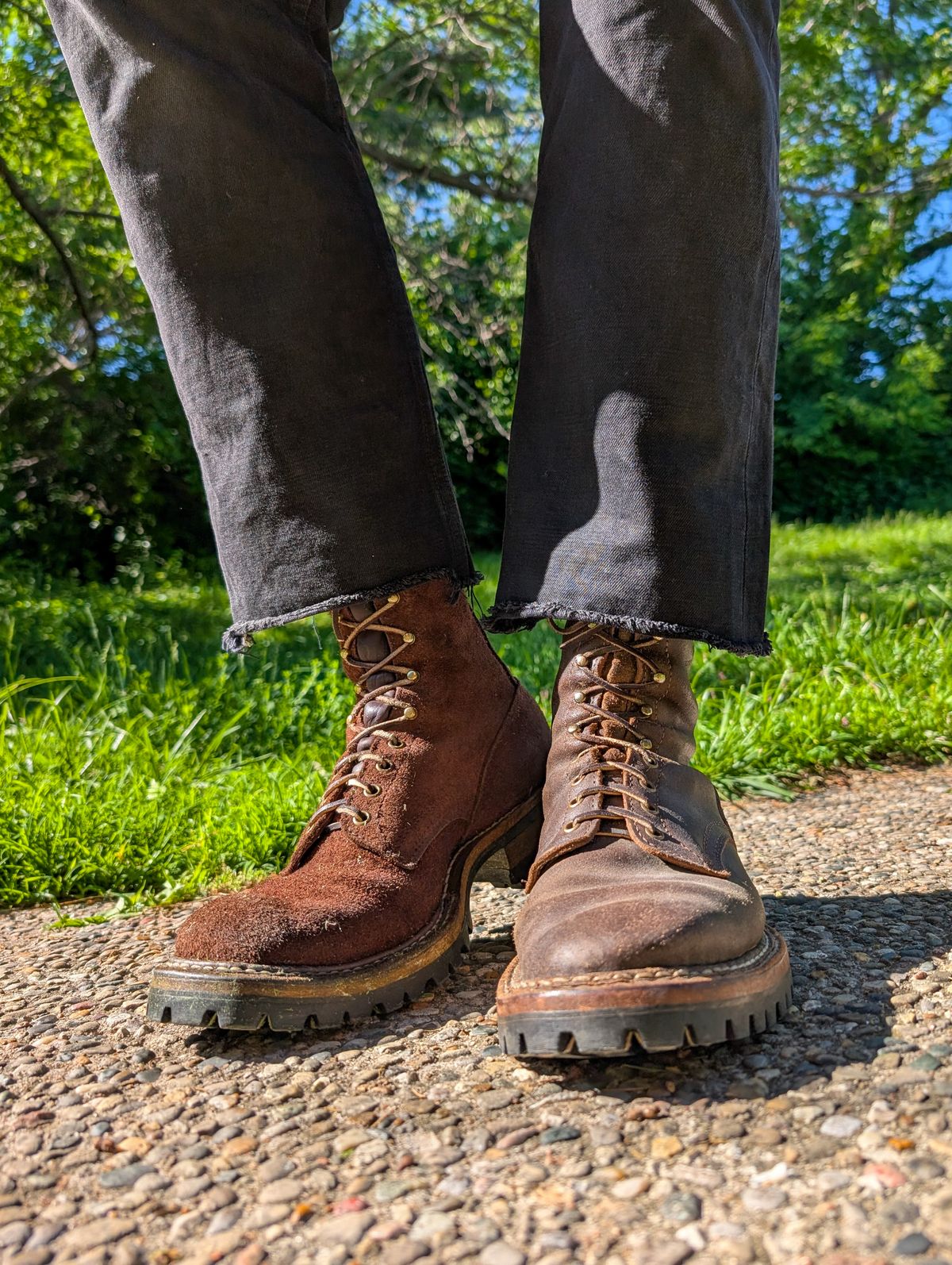 Photo by demo on May 21, 2025 of the White's Bounty Hunter in Horween Olive Waxed Flesh.