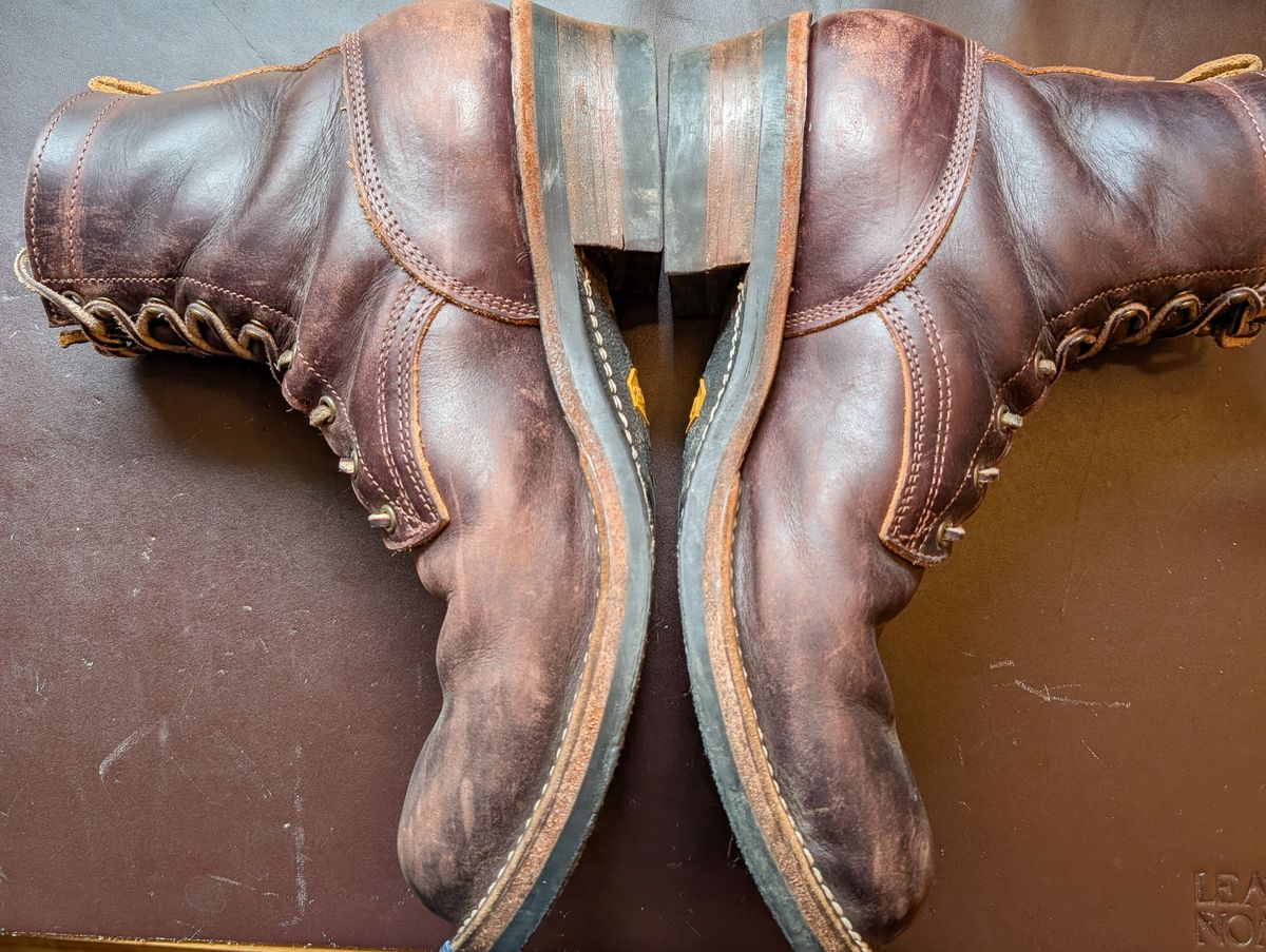 Photo by demo on March 28, 2025 of the Frank's Boots Type 1 Commander in Seidel Brown Domain.
