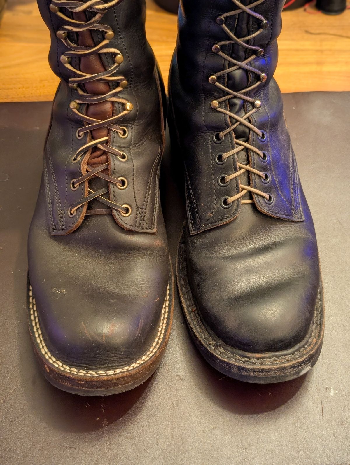 Photo by demo on November 5, 2025 of the Frank's Boots Custom Model in Seidel Mocha Oil Tan.