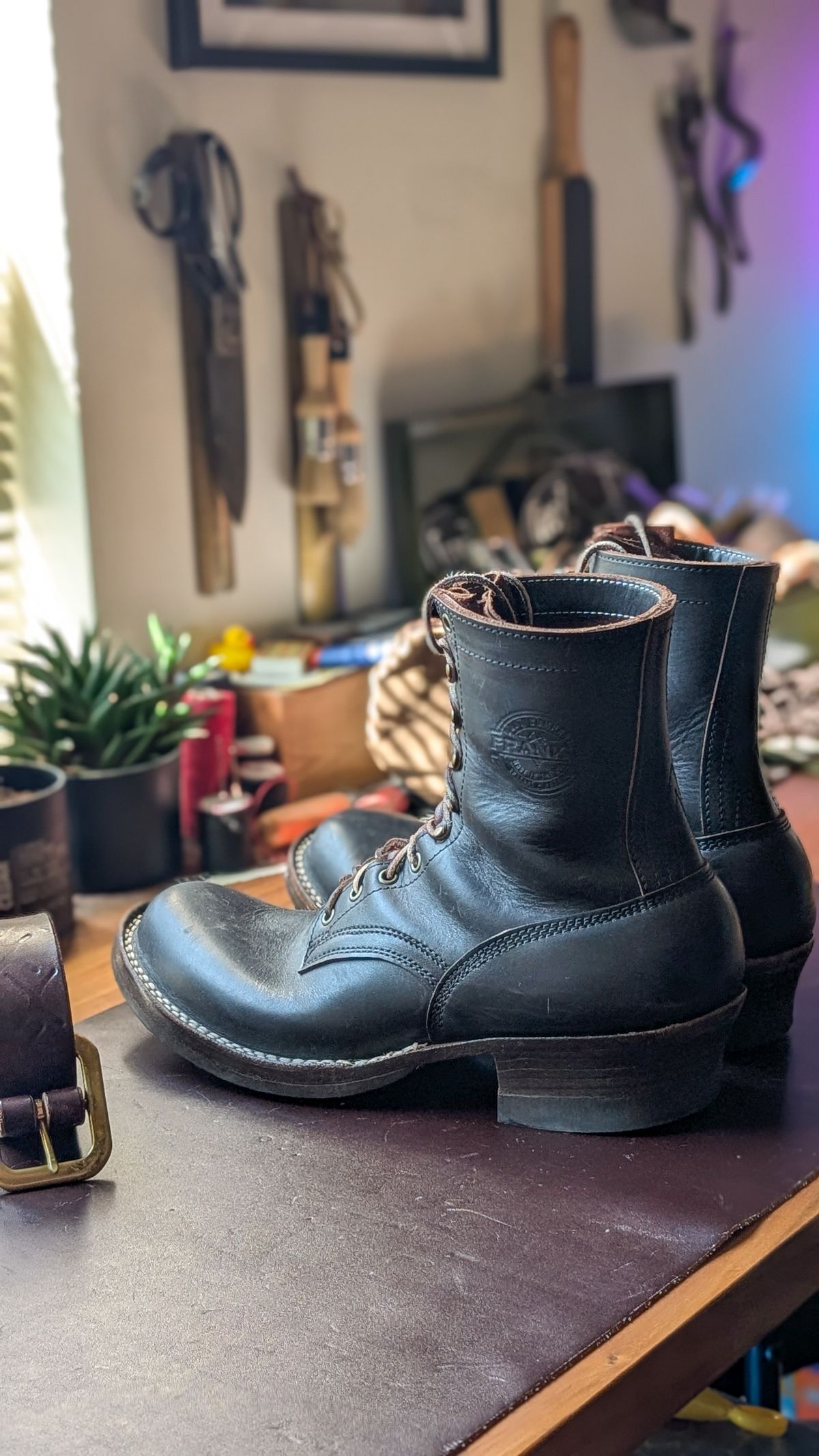 Photo by demo on April 22, 2026 of the Frank's Boots Custom Model in Seidel Mocha Oil Tan.