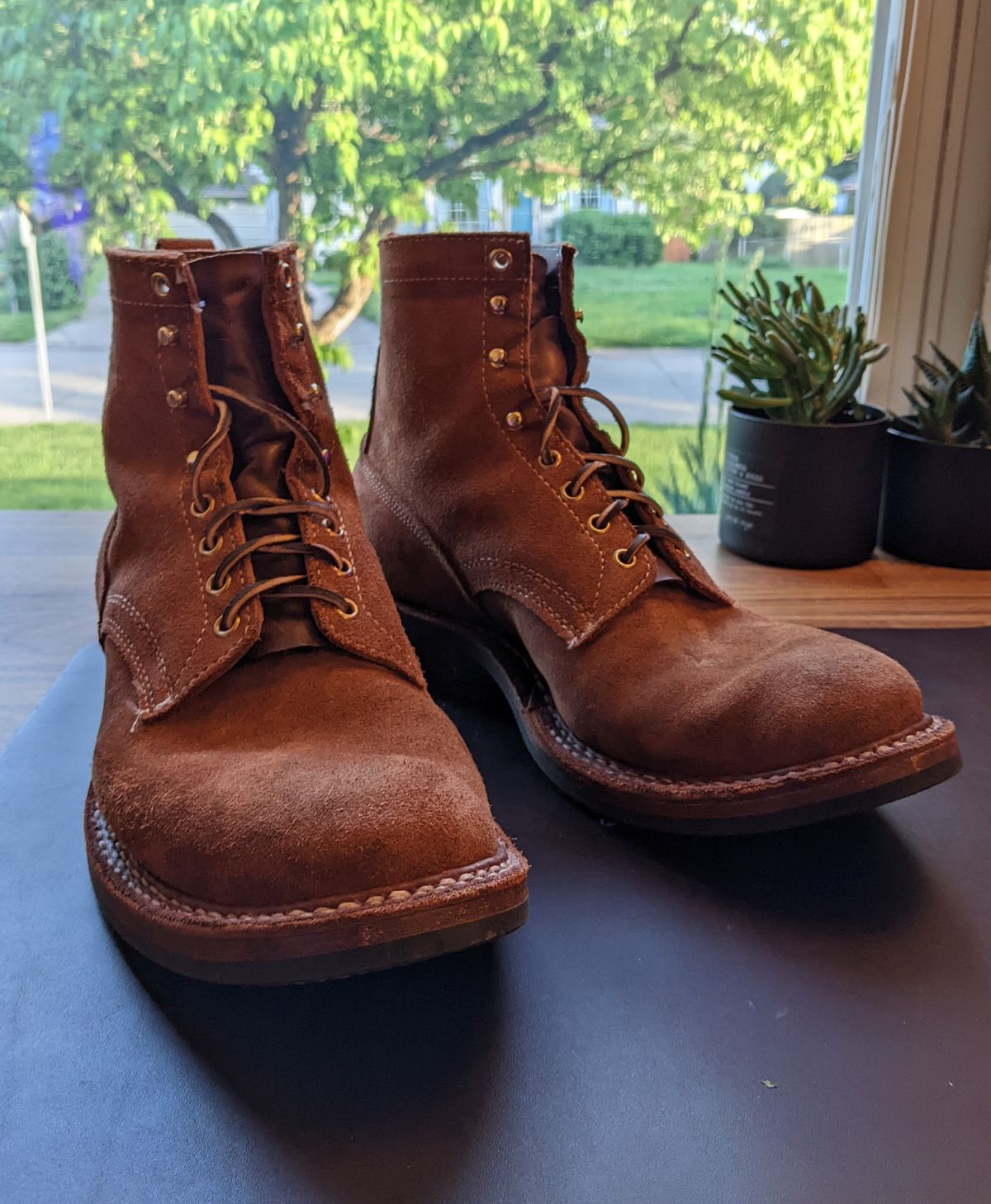 Photo by demo on May 28, 2022 of the White's 350 Cruiser in Seidel Red Dog Oil Tan Roughout.