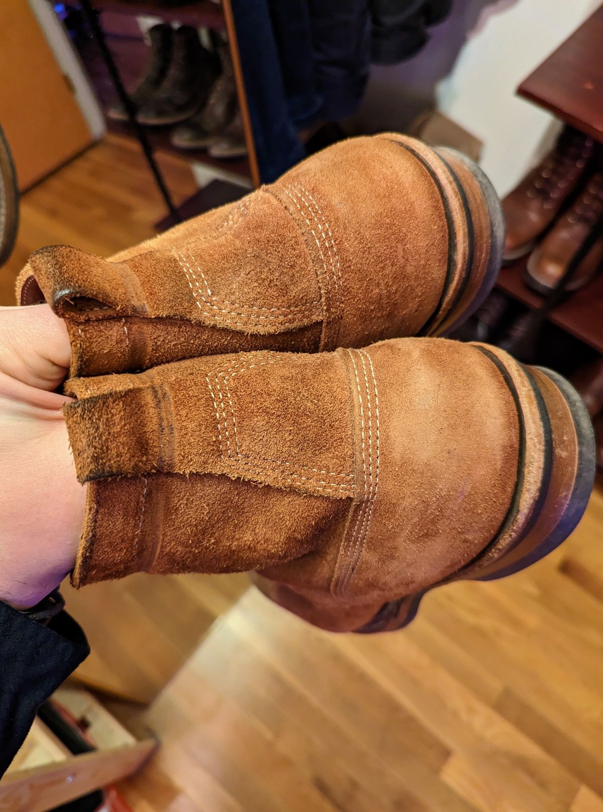 Photo by demo on February 27, 2023 of the White's 350 Cruiser in Seidel Red Dog Oil Tan Roughout.