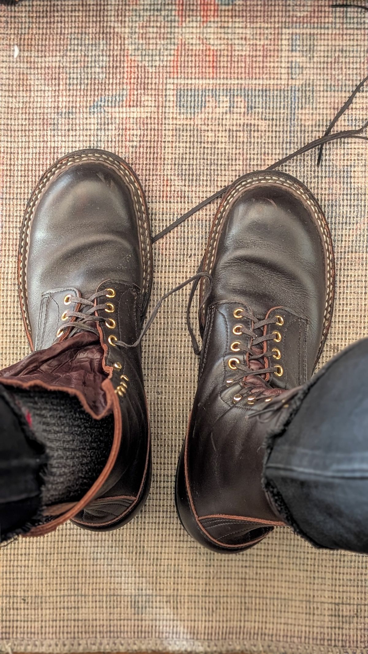 Photo by demo on January 6, 2026 of the White's Bounty Hunter in Seidel Elk Tan.