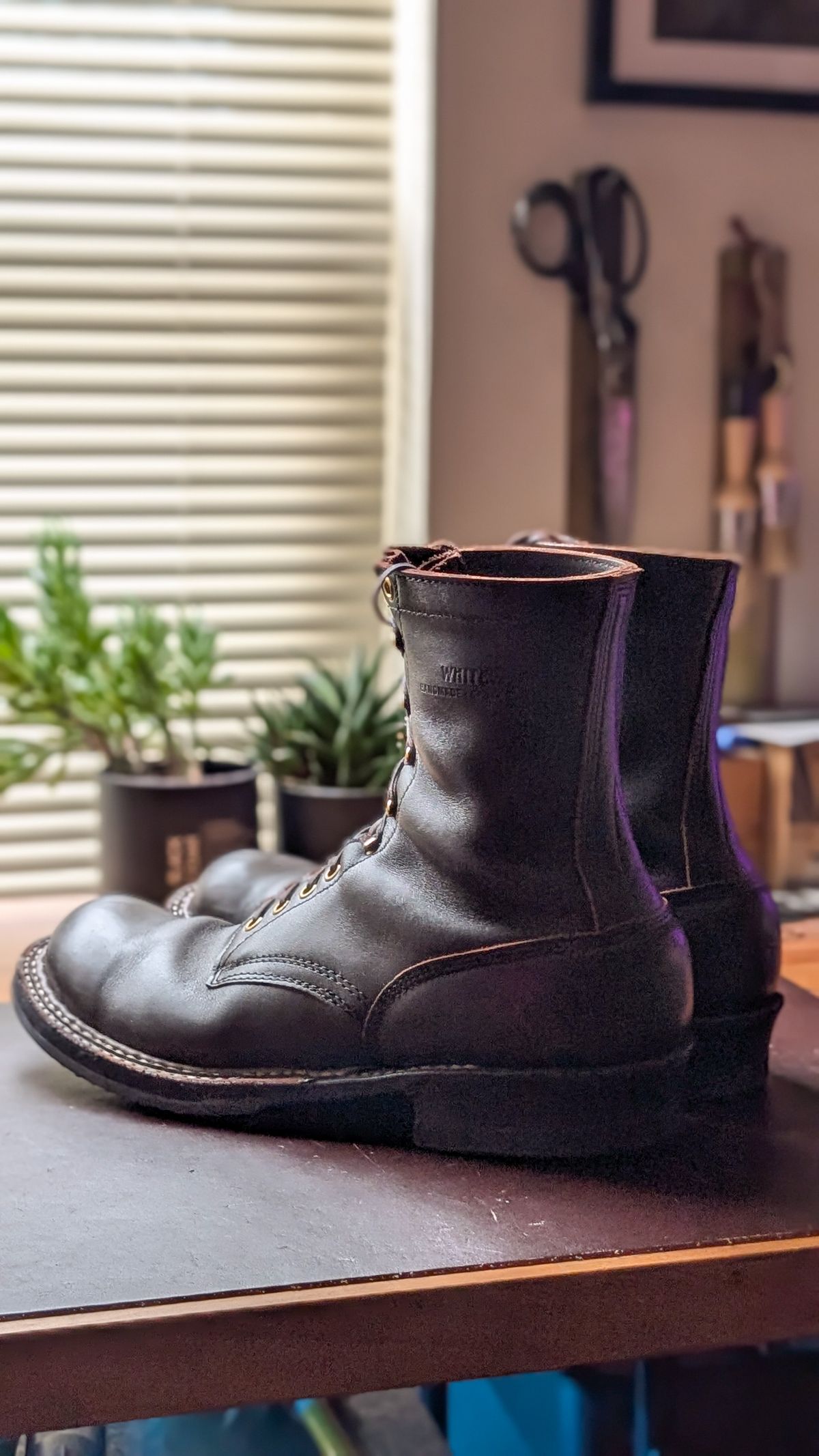 Photo by demo on February 1, 2026 of the White's Bounty Hunter in Seidel Elk Tan.