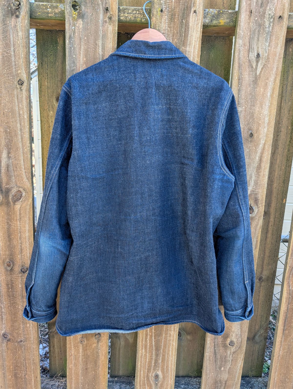 Photo by demo on January 29, 2025 of the Rogue Territory Service Shirt in 13.5oz Cryptic Indigo.
