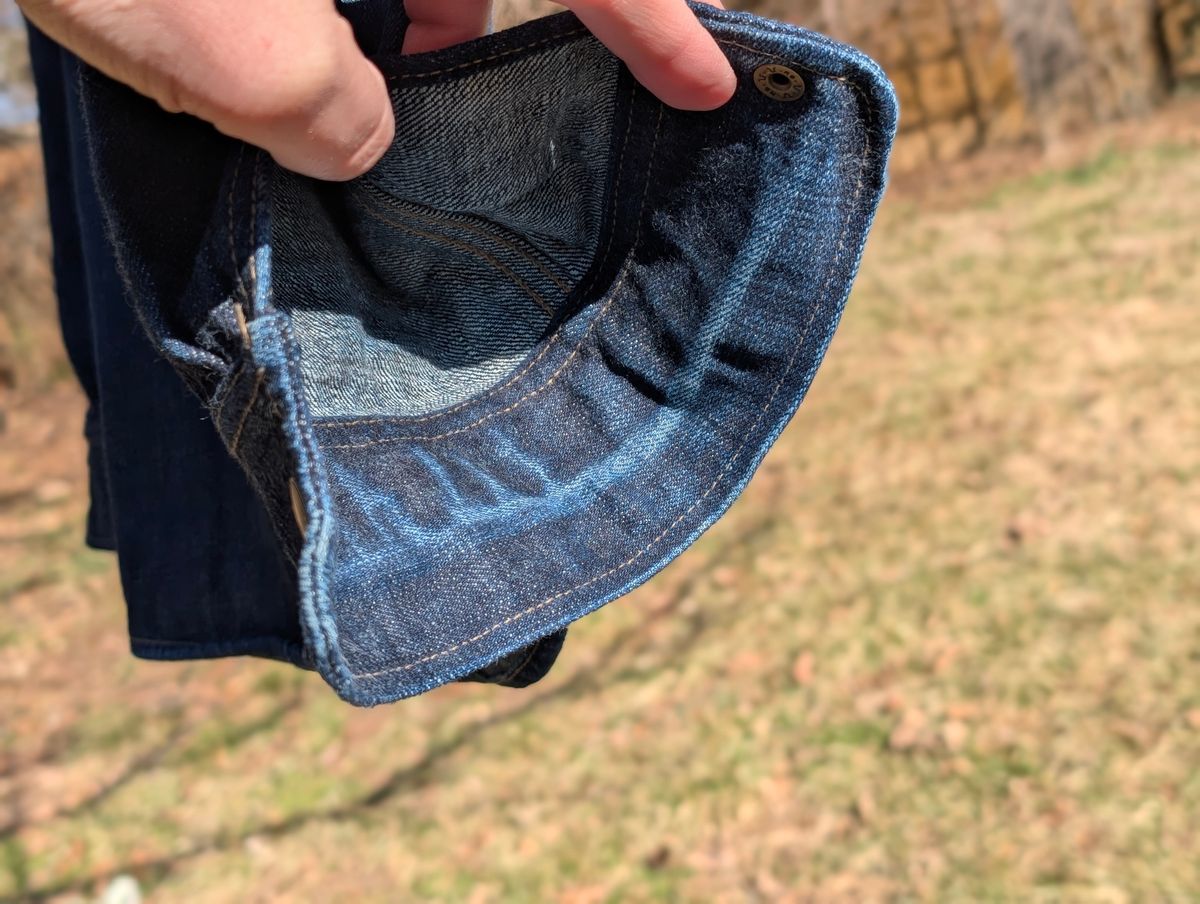 Photo by demo on March 2, 2025 of the Rogue Territory Service Shirt in 13.5oz Cryptic Indigo.