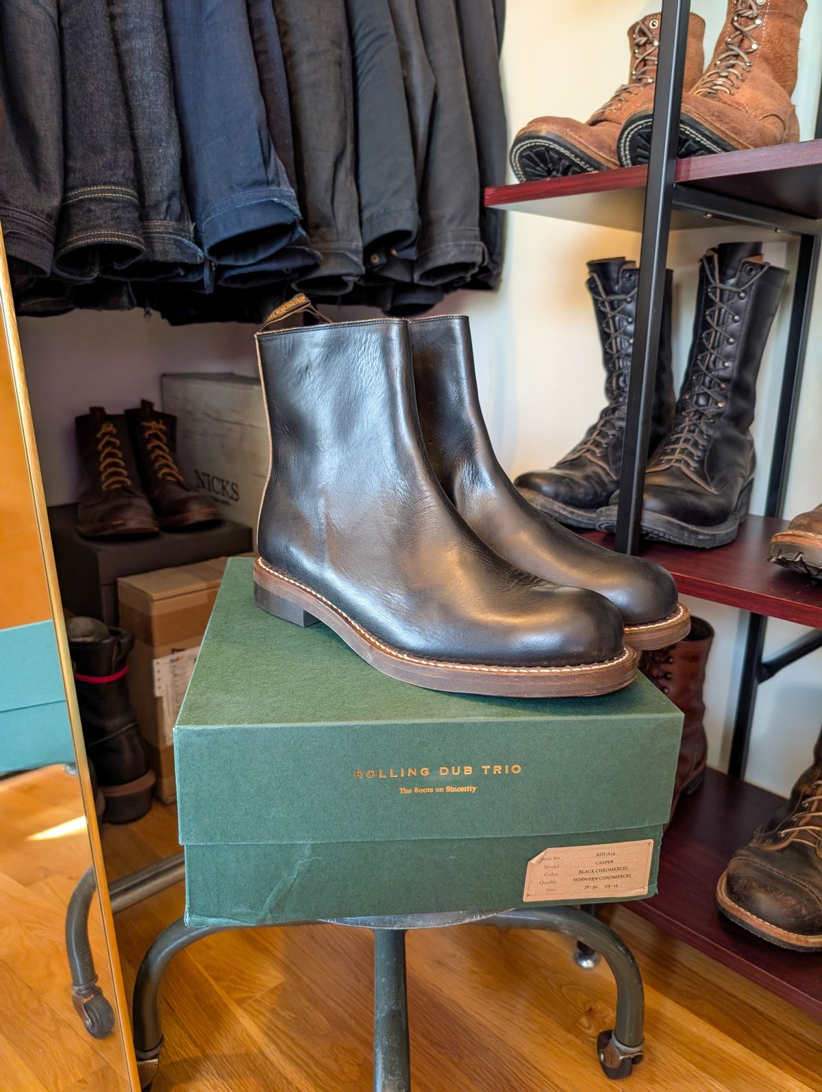 Photo by demo on November 16, 2024 of the Rolling Dub Trio Casper Boot in Horween Black Chromexcel.