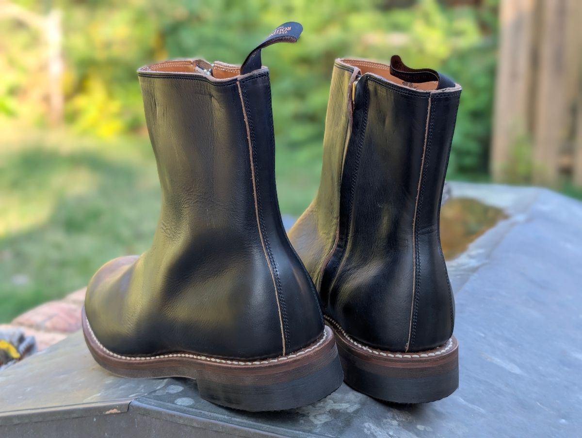 Photo by demo on November 16, 2024 of the Rolling Dub Trio Casper Boot in Horween Black Chromexcel.