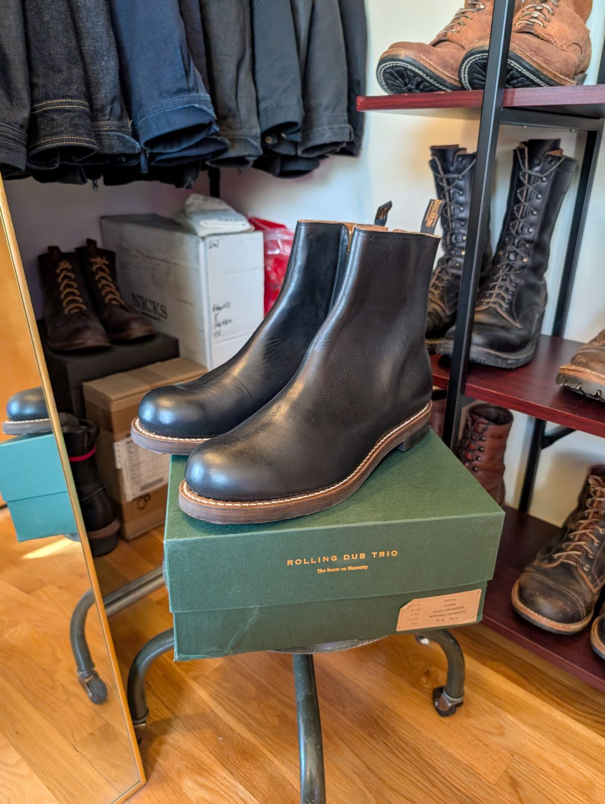 Photo by demo on November 16, 2024 of the Rolling Dub Trio Casper Boot in Horween Black Chromexcel.