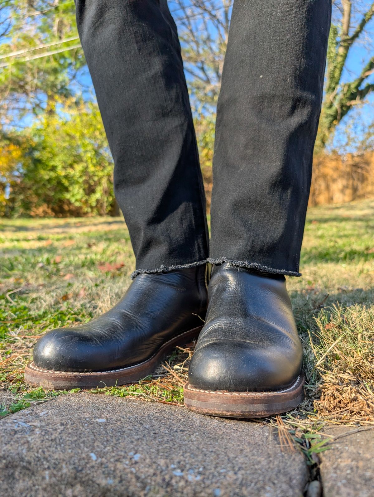 Photo by demo on November 29, 2024 of the Rolling Dub Trio Casper Boot in Horween Black Chromexcel.