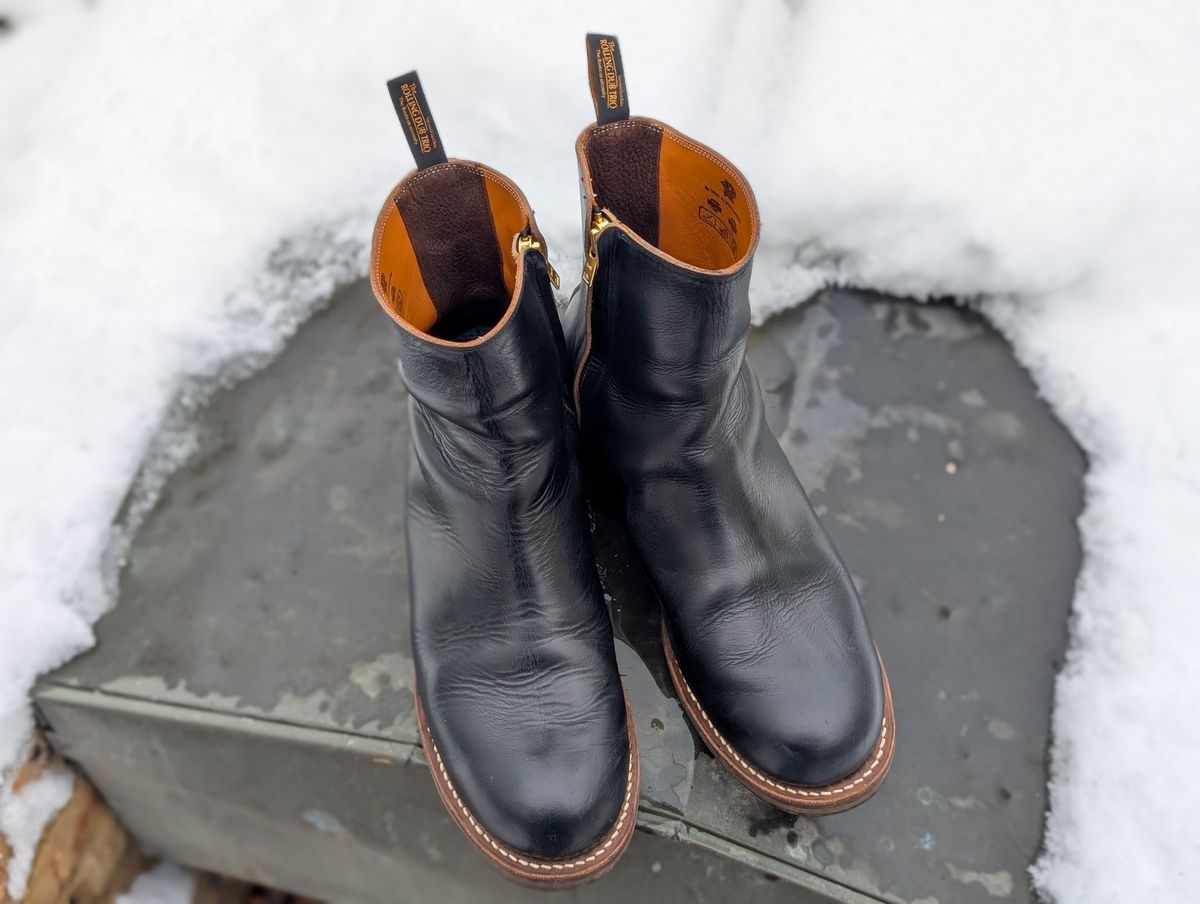 Photo by demo on December 1, 2024 of the Rolling Dub Trio Casper Boot in Horween Black Chromexcel.