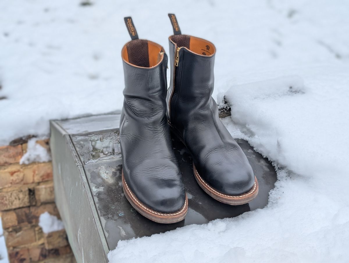 Photo by demo on December 1, 2024 of the Rolling Dub Trio Casper Boot in Horween Black Chromexcel.