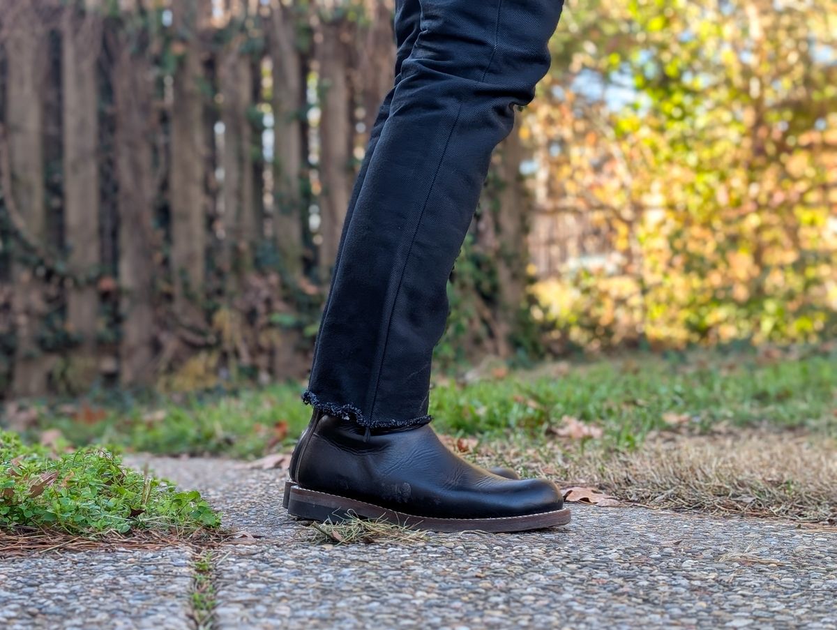 Photo by demo on December 10, 2024 of the Rolling Dub Trio Casper Boot in Horween Black Chromexcel.