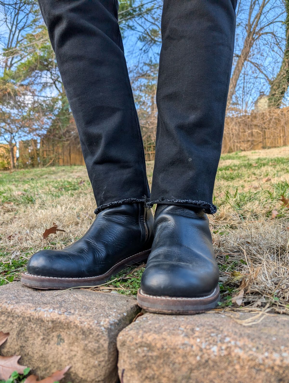 Photo by demo on December 10, 2024 of the Rolling Dub Trio Casper Boot in Horween Black Chromexcel.