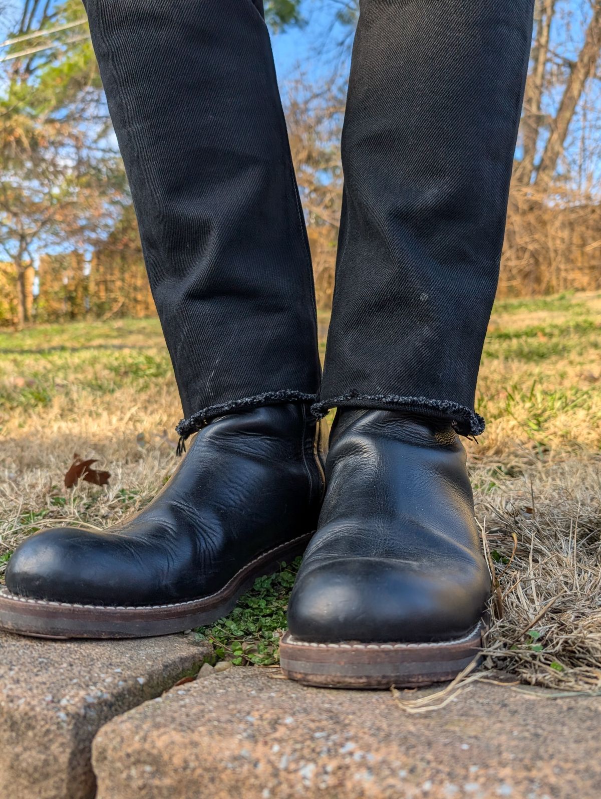 Photo by demo on December 10, 2024 of the Rolling Dub Trio Casper Boot in Horween Black Chromexcel.