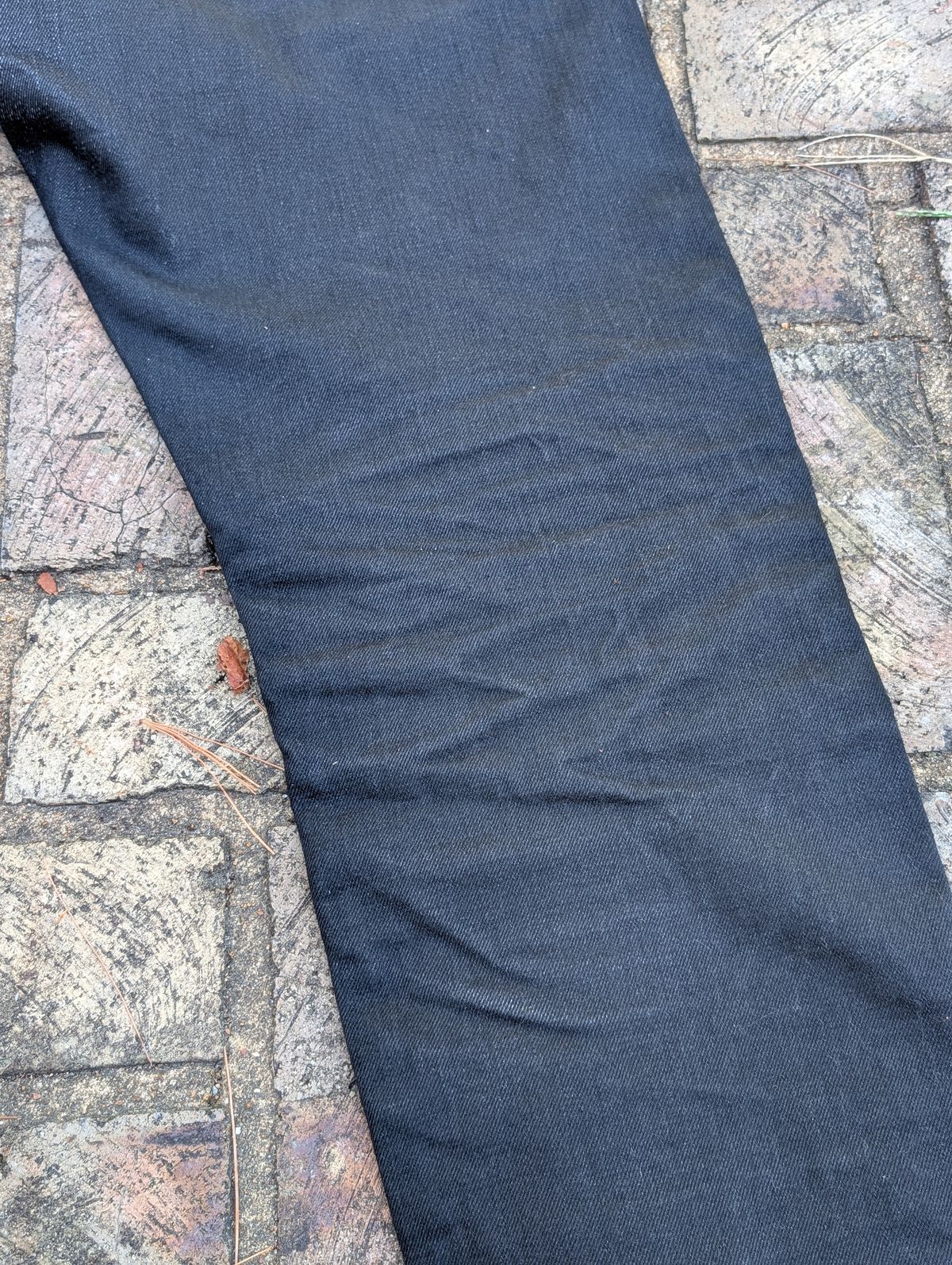 Photo by demo on September 27, 2025 of the Heritage Quality Goods Work Pants in Black Japanese Selvedge.