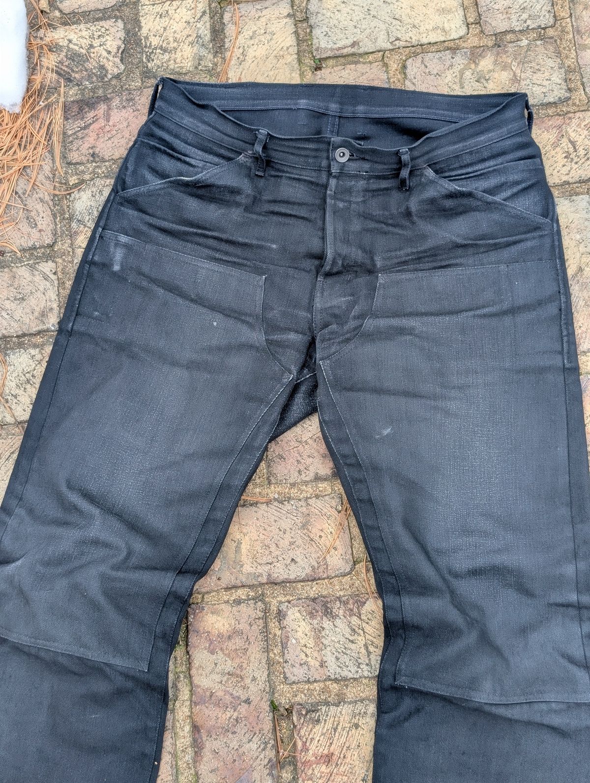 Photo by demo on December 1, 2025 of the Heritage Quality Goods Work Pants in Black Japanese Selvedge.