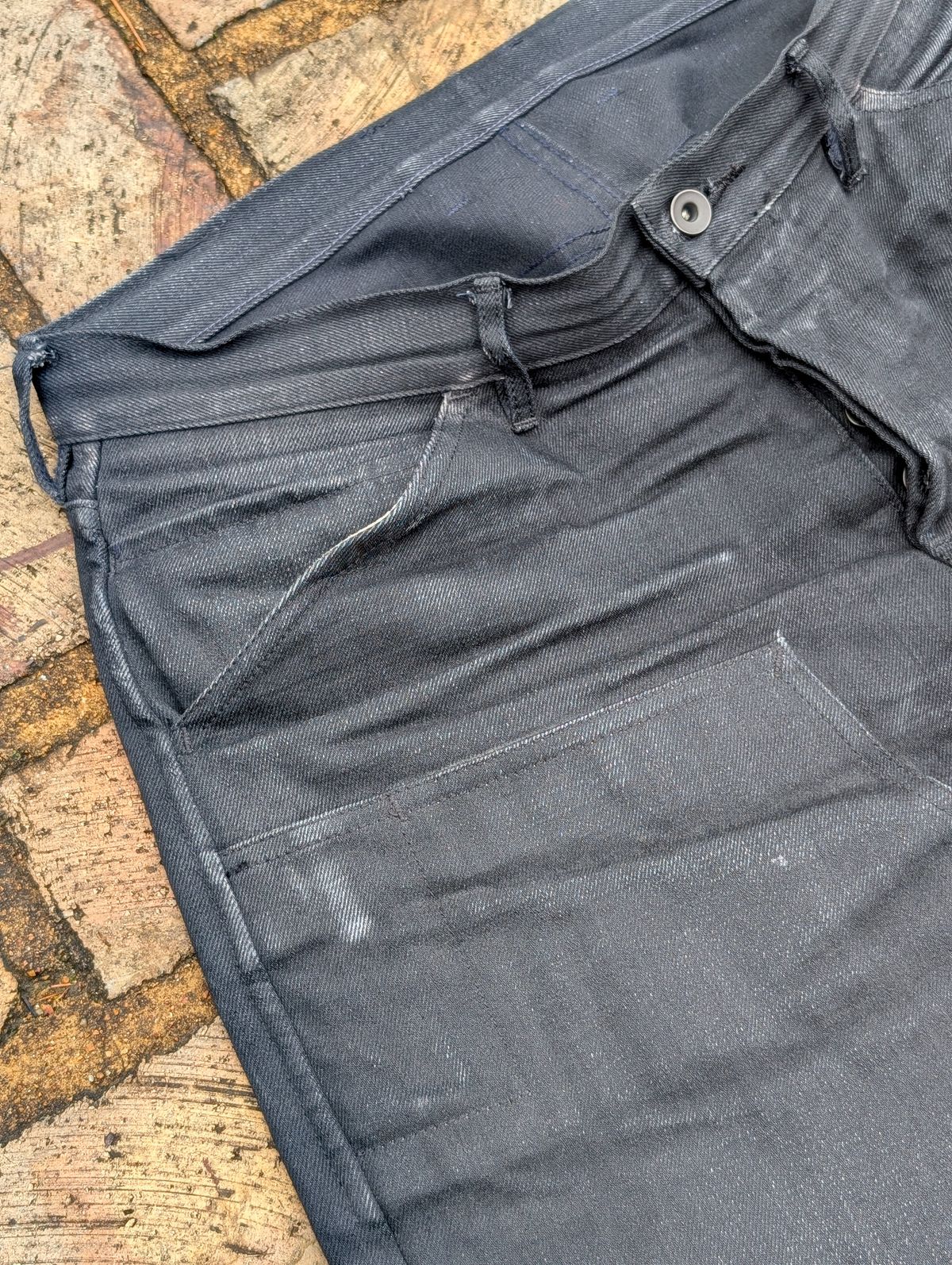 Photo by demo on December 27, 2025 of the Heritage Quality Goods Work Pants in Black Japanese Selvedge.