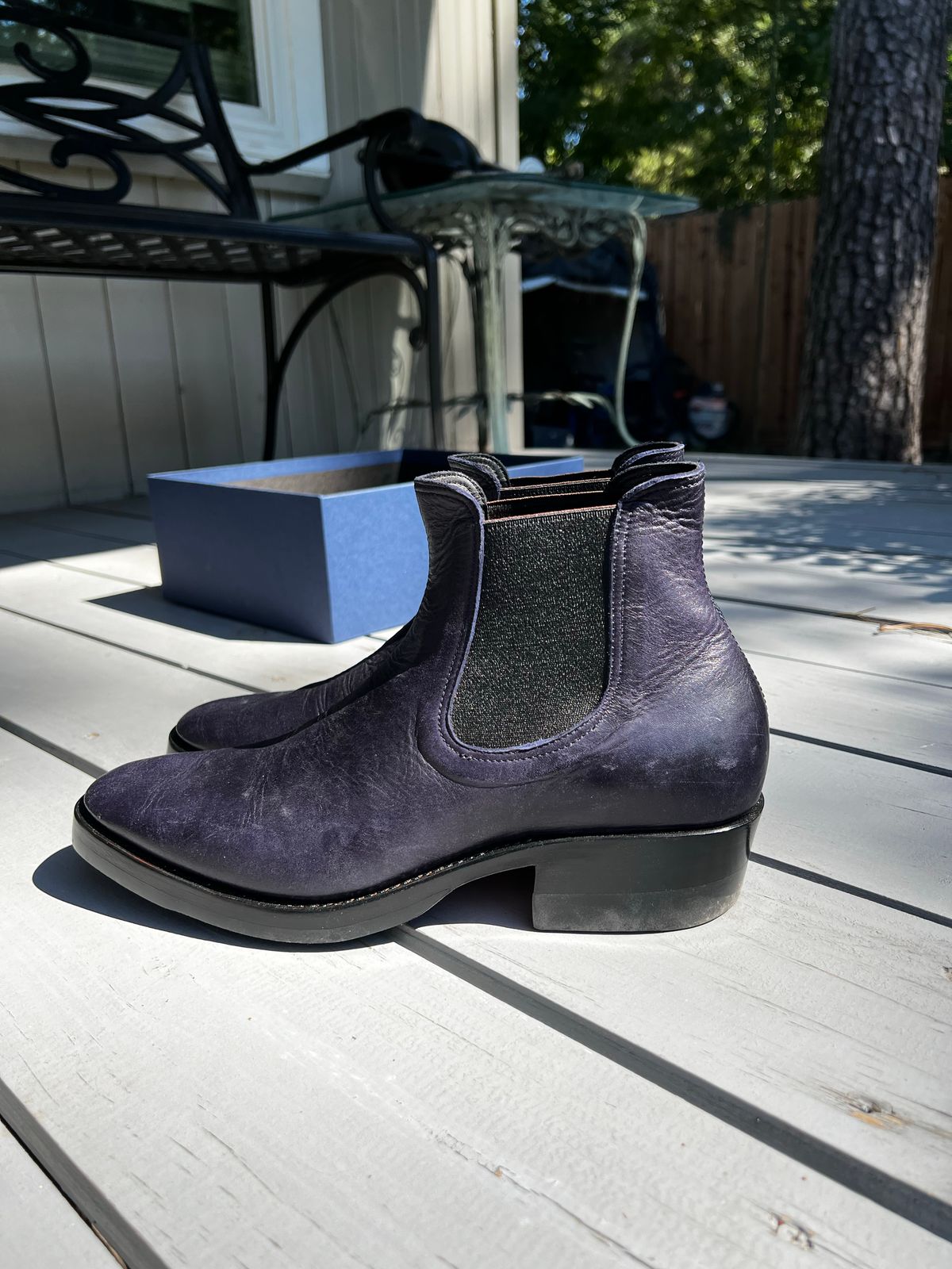 Photo by JonathonC on October 1, 2022 of the Benzein The Seventh Chelsea Boot in Shinki Purple Latigo Horsehide.