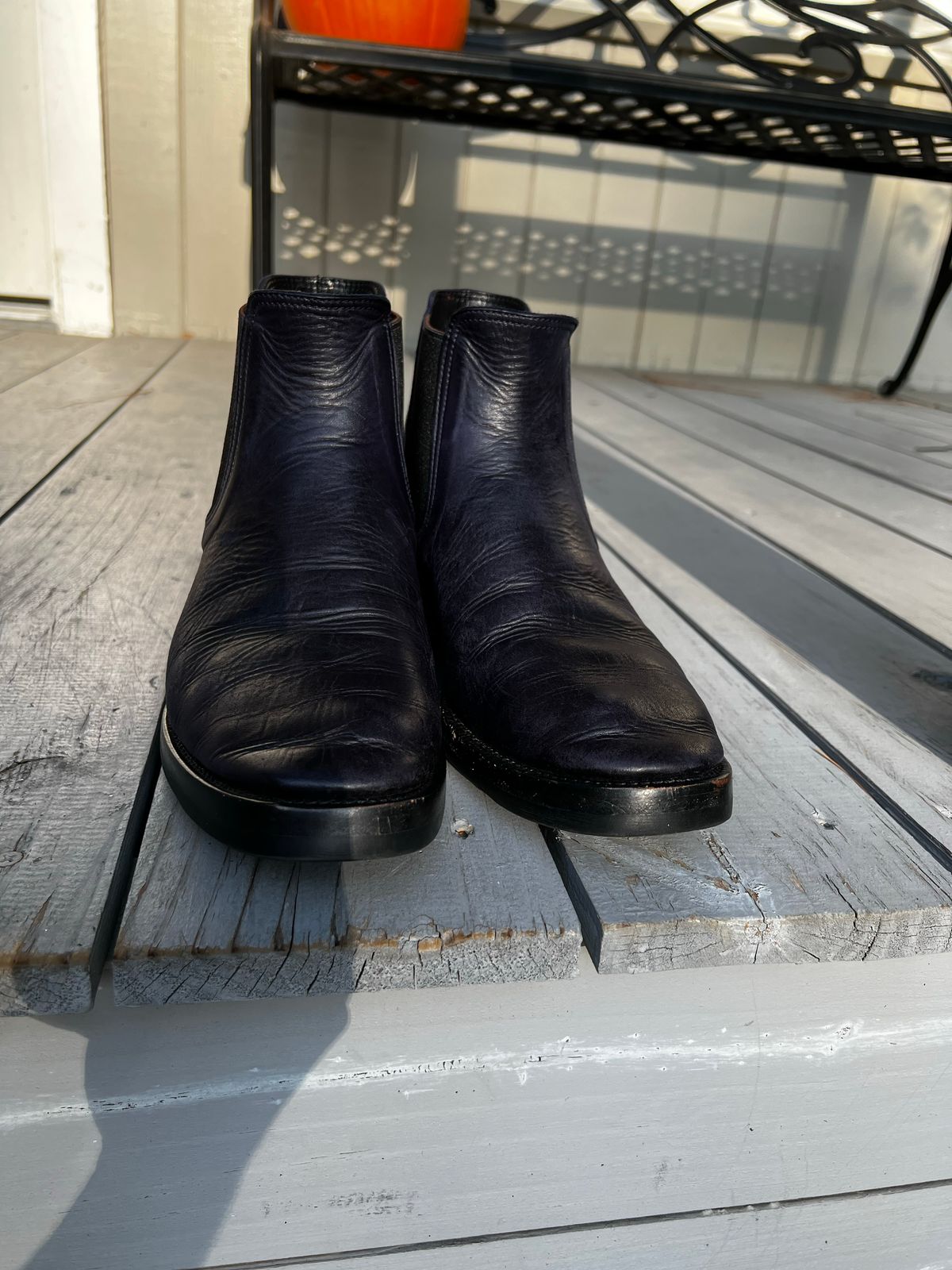 Photo by JonathonC on November 5, 2022 of the Benzein The Seventh Chelsea Boot in Shinki Purple Latigo Horsehide.