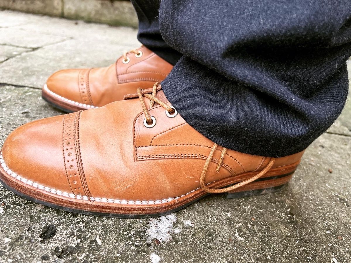 Photo by peterldavey on January 12, 2022 of the Junkard in Horween Natural Shell Cordovan.