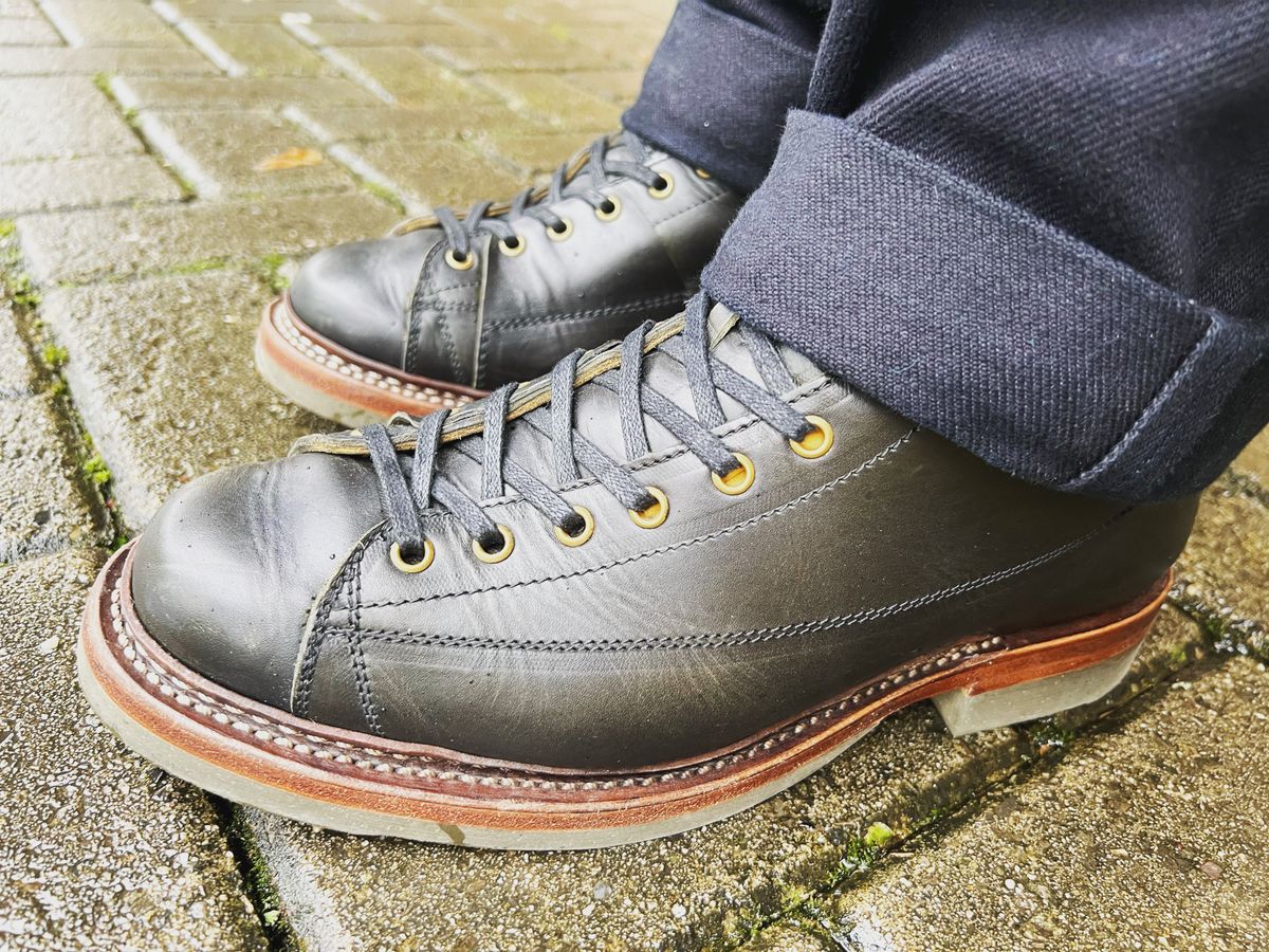 Photo by peterldavey on February 28, 2022 of the Sagara Cordmaster in Badalassi Carlo Oliva Minerva Overdyed Black.